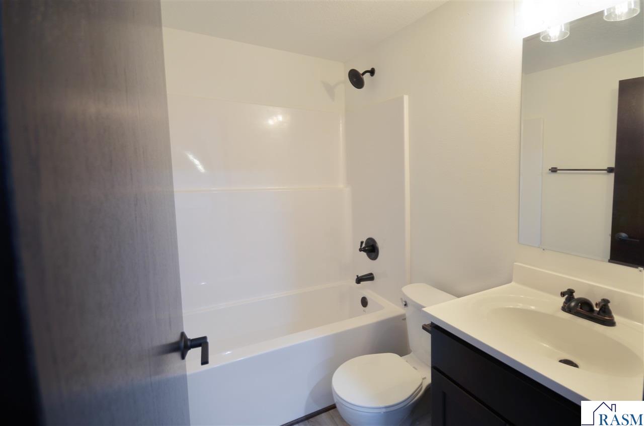 2105 Lunden Street, St. Peter, MN 56082 Listing Photo  22