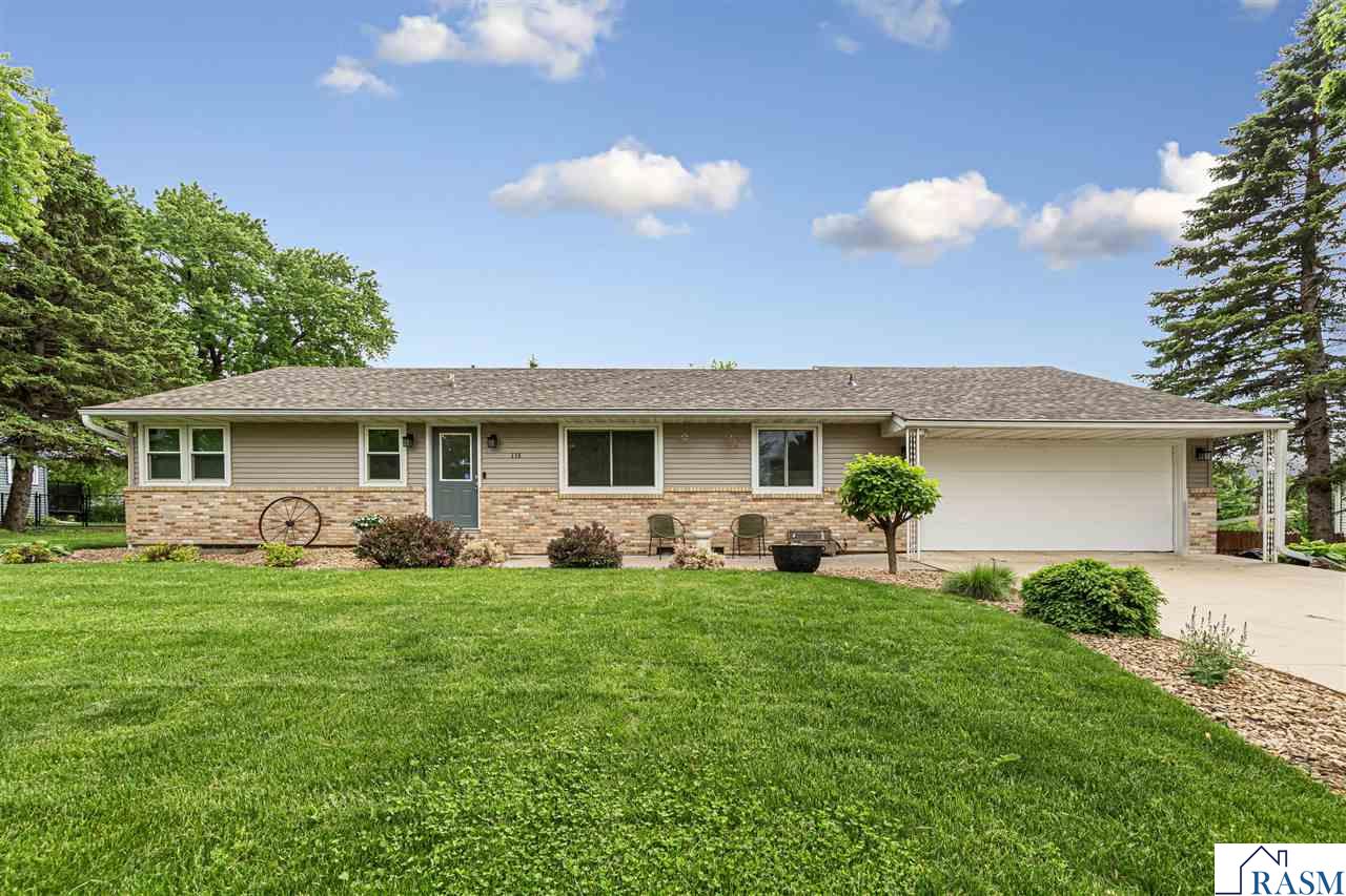 115 Catalina Drive, Mankato, MN 56001 Listing Photo  1