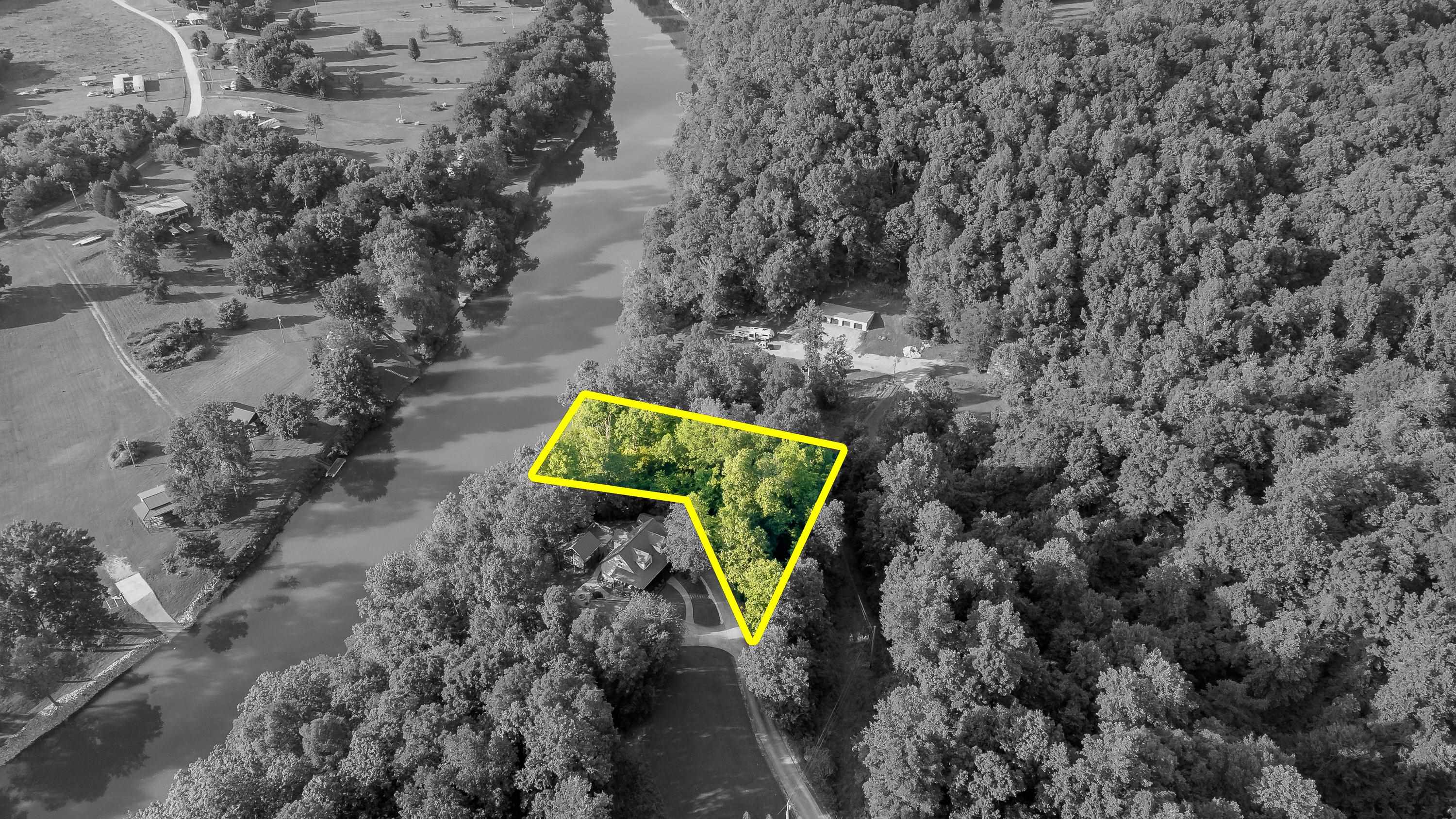 157 Shoals Overlook Dr, Florence, AL 35634 — photo 3