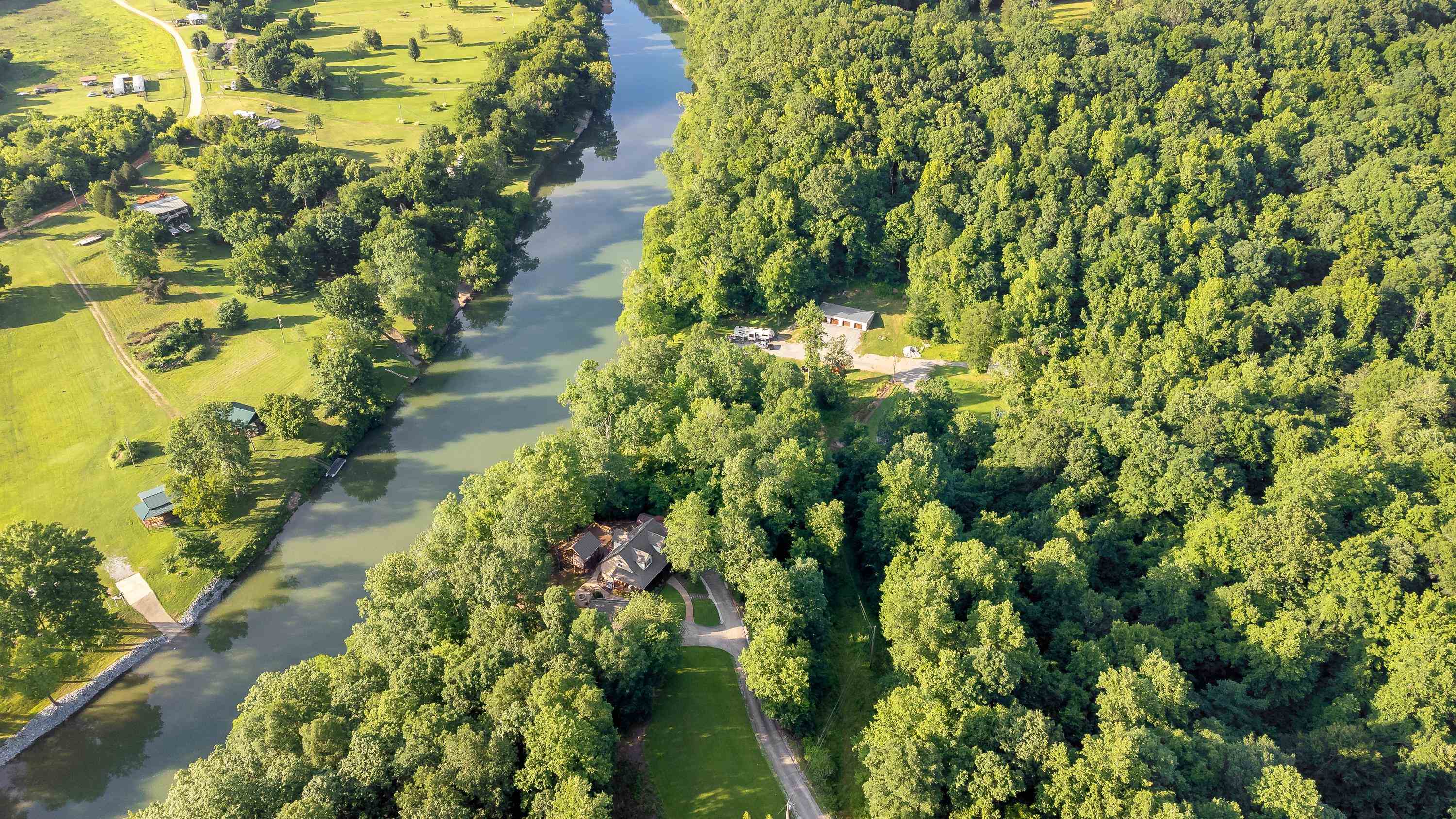 157 Shoals Overlook Dr, Florence, AL 35634 — photo 4