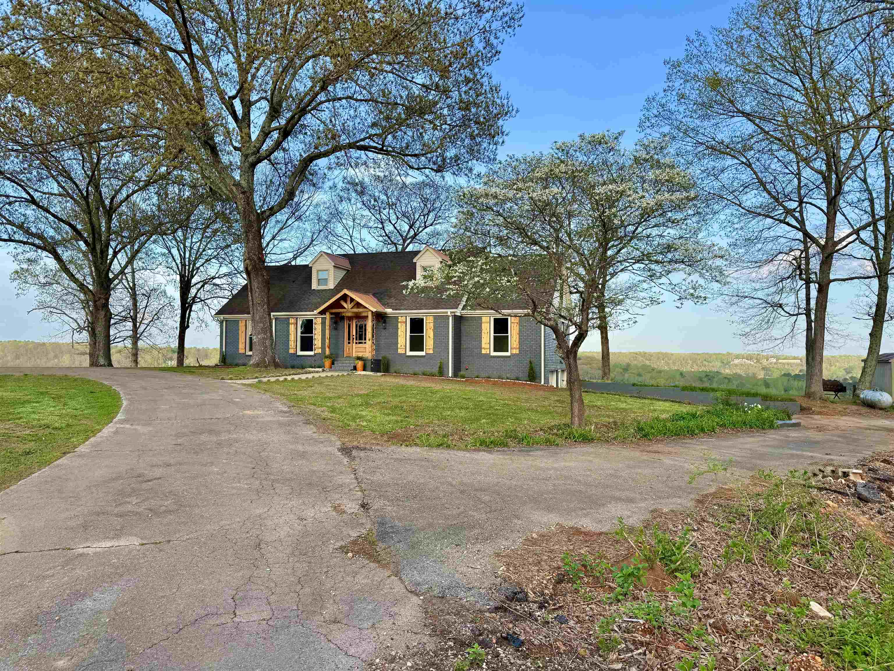 Residential For Sale - 0 - 5 Bedrooms - 4 Bathrooms - Price $595,000