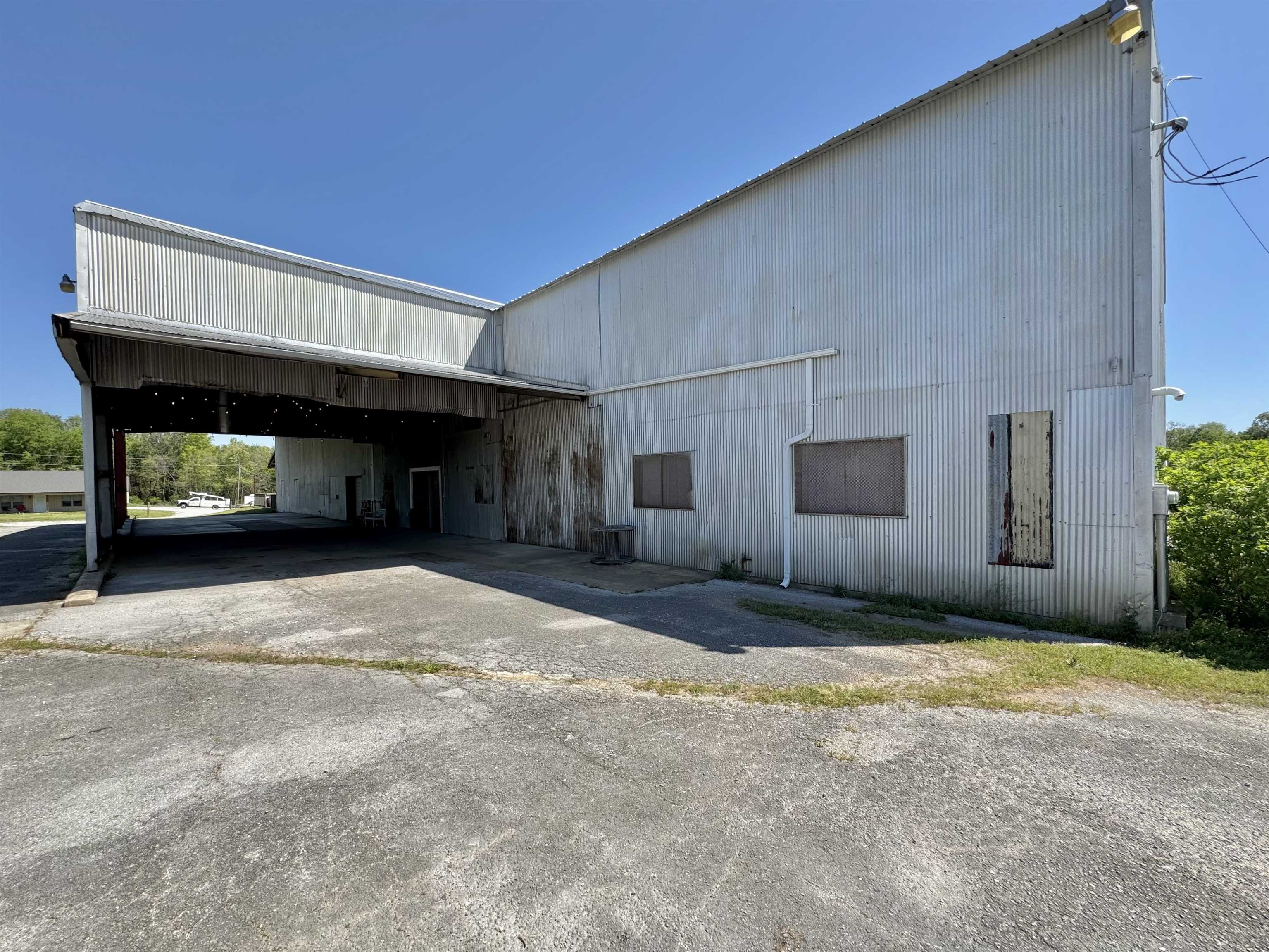 6810 Co Rd 91, Rogersville, AL 35652 — photo 8
