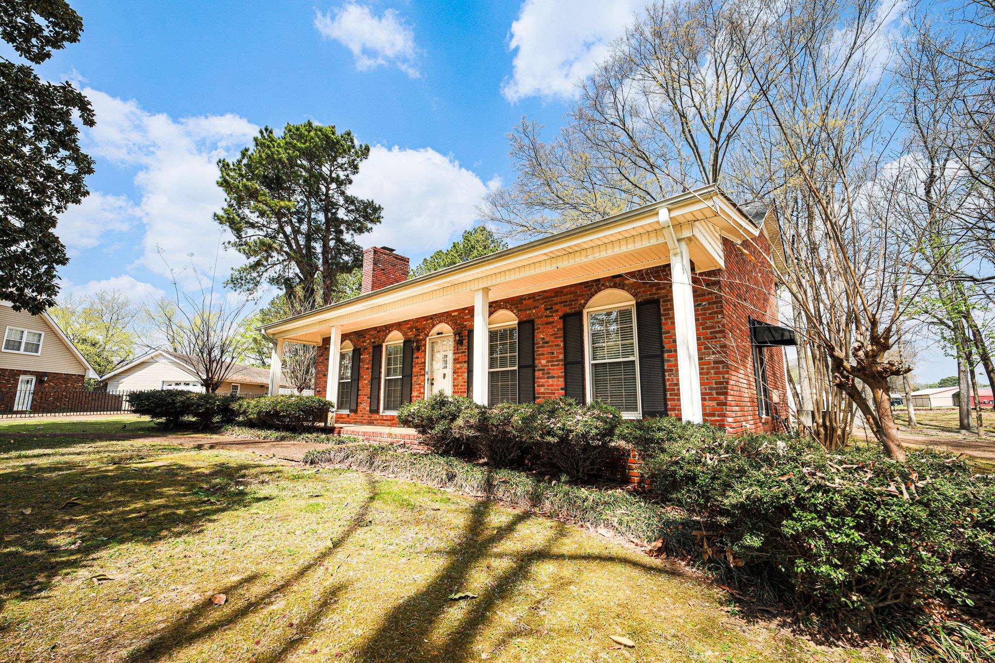 105 Walnut Grove Cir, Florence, AL 35633 — photo 5