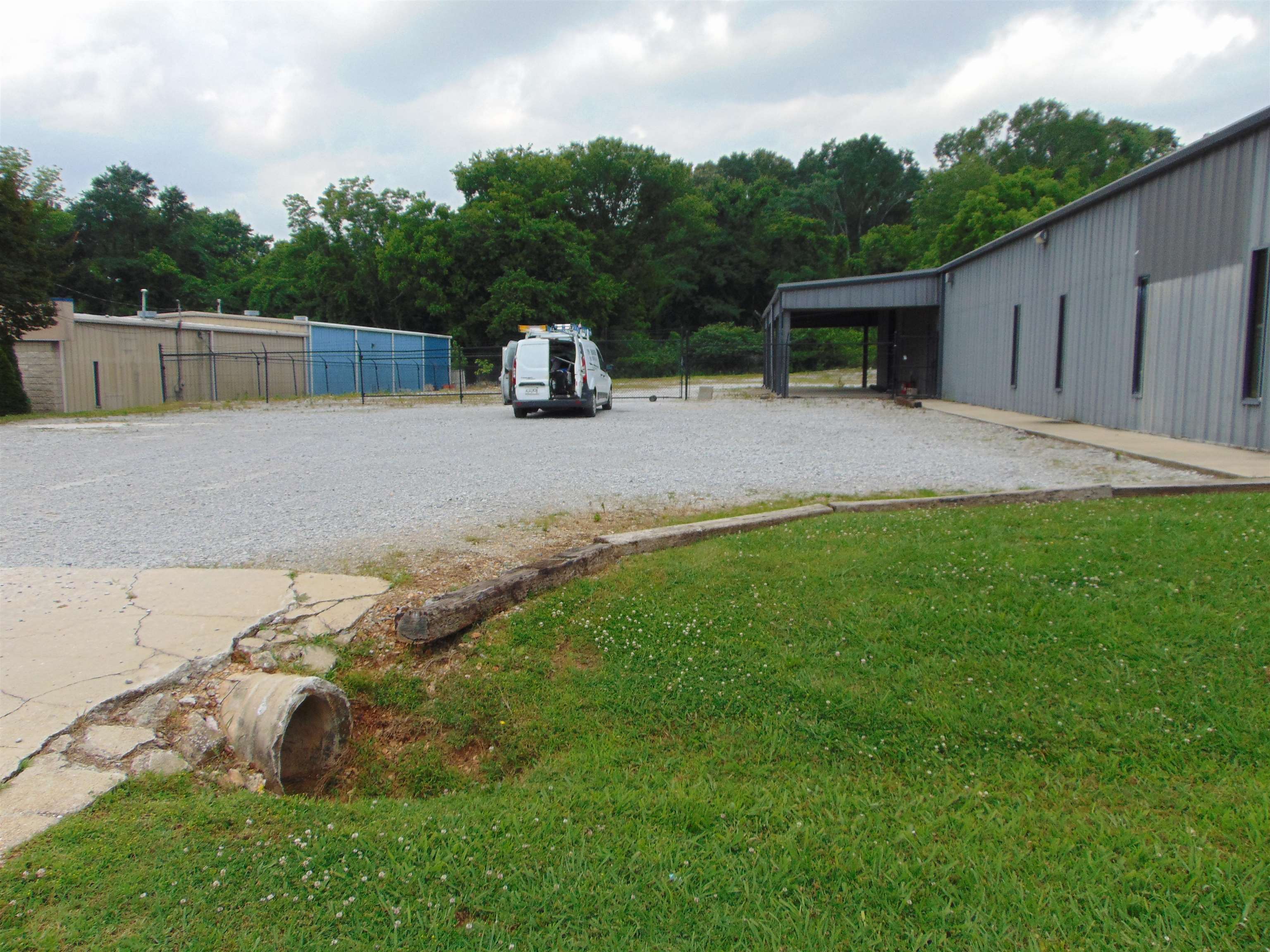 707 N Broadway St, Florence, AL 35630 — photo 3