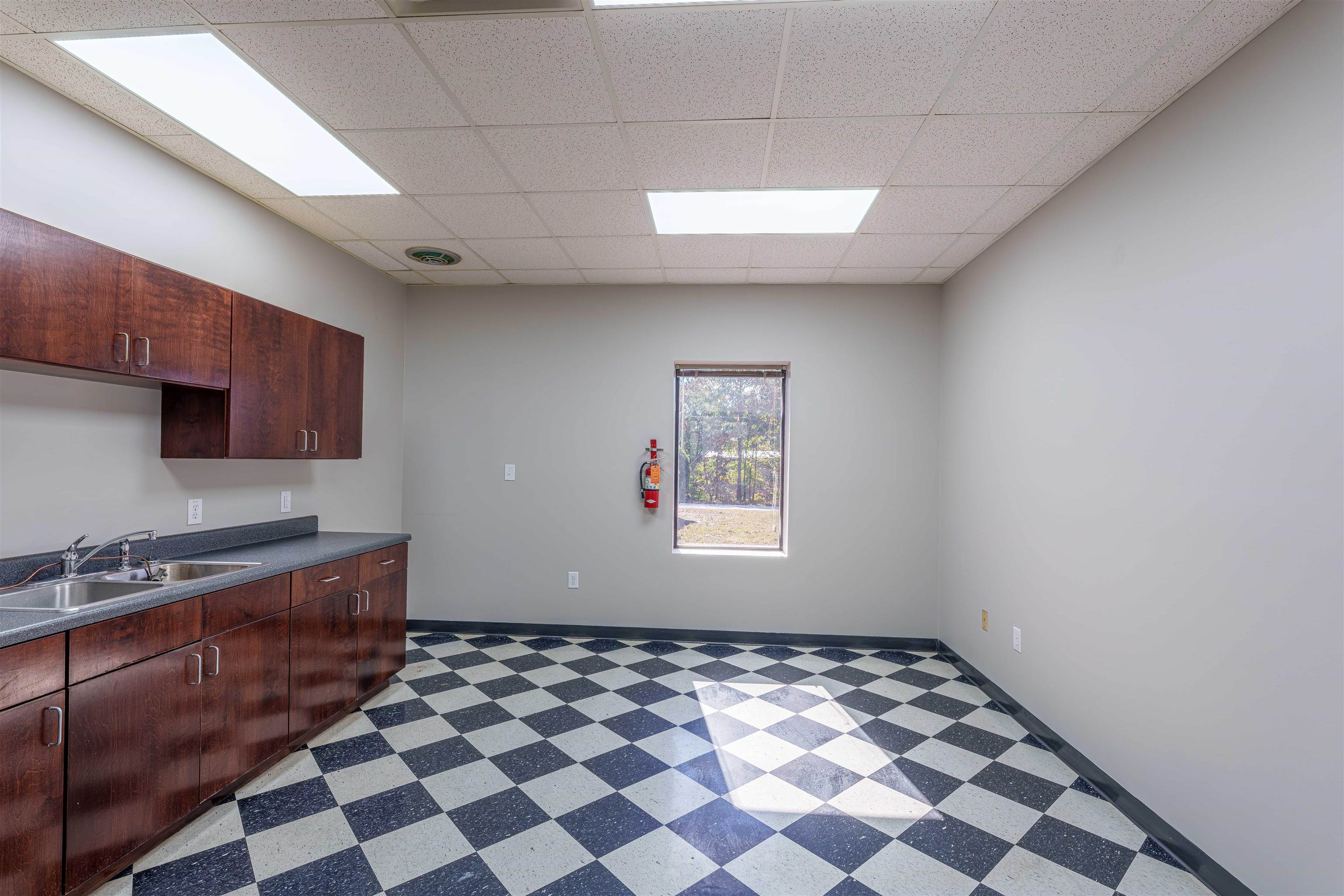 4504 Helton Dr, Florence, AL 35630 — photo 7