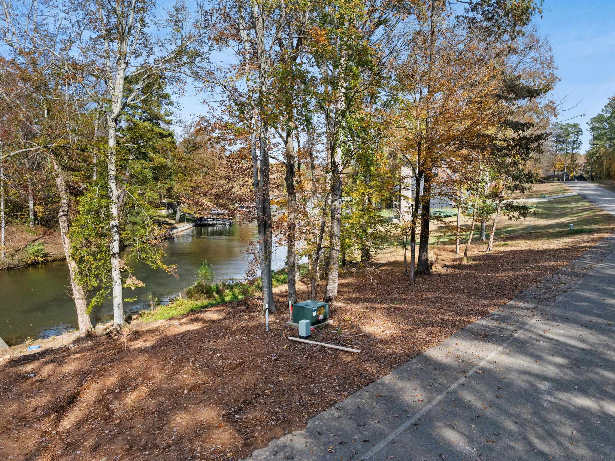 1584 N Shore Dr, Florence, AL 35634 — photo 11