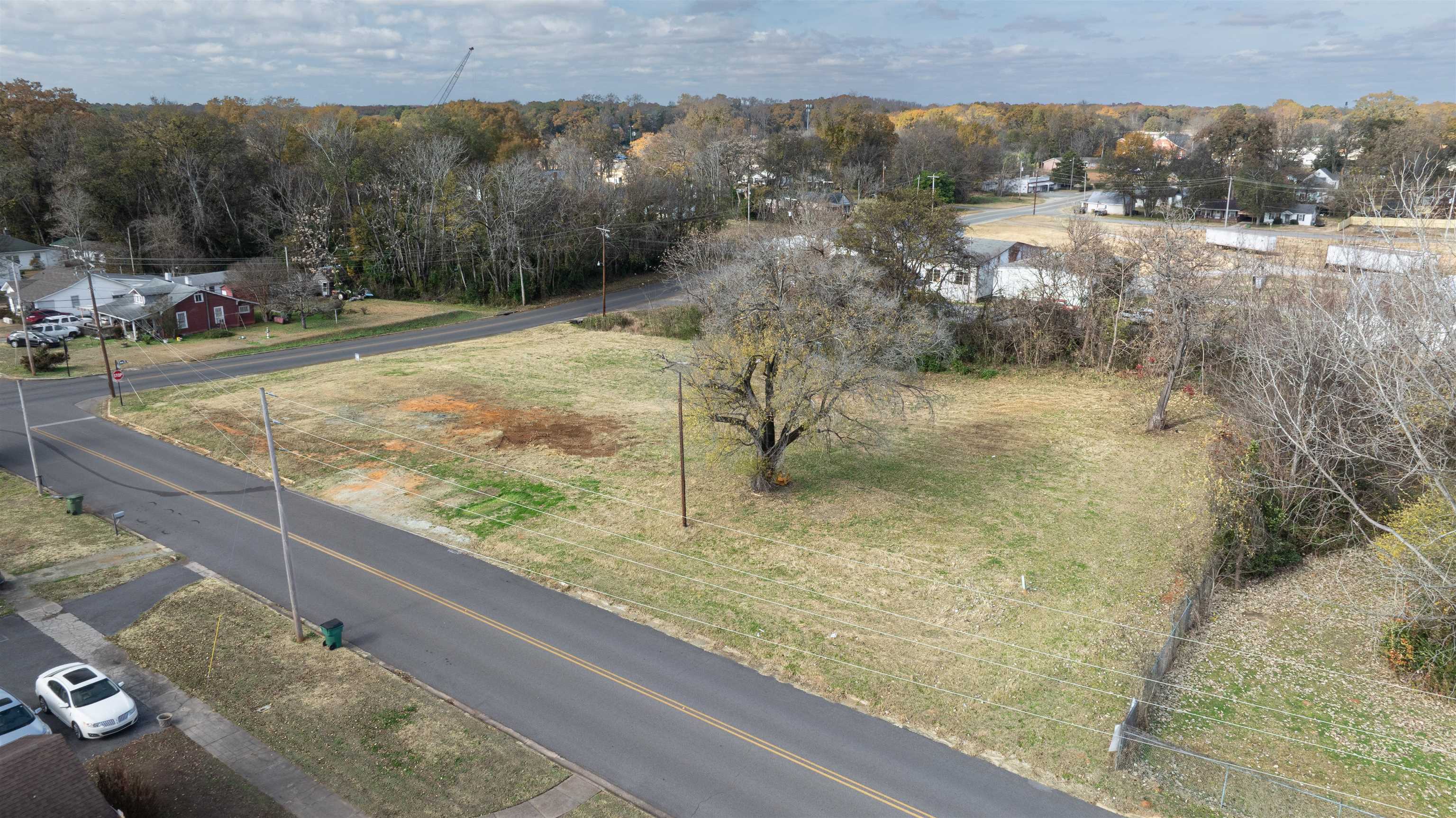 108 Hook St, Tuscumbia, AL 35674 — photo 2
