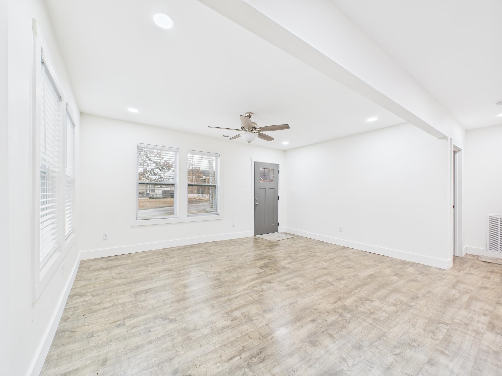 629 Enterprise St, Florence, AL 35630 — photo 3