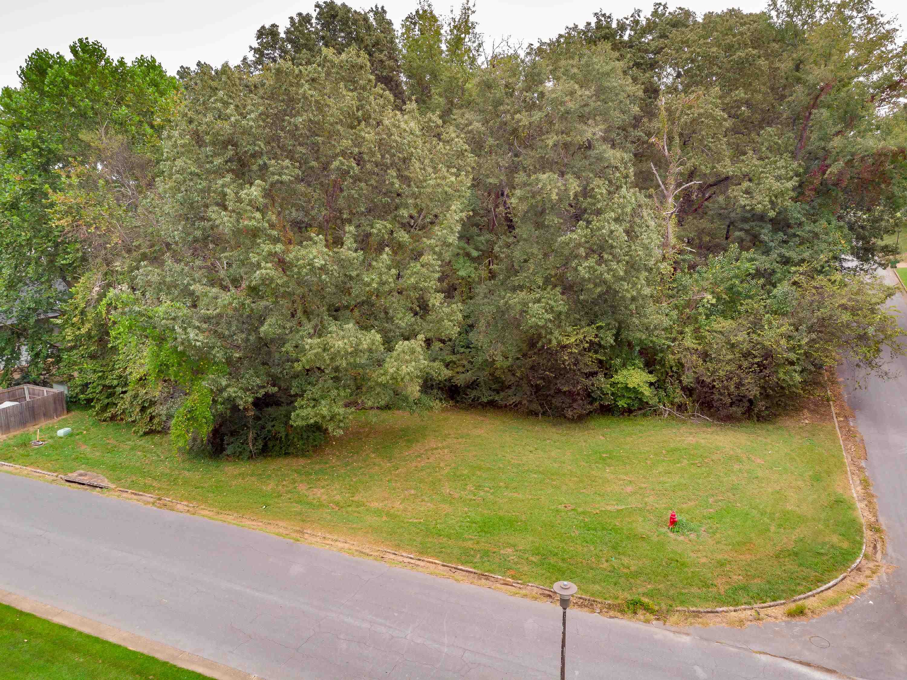 001 Graham Ave, Tuscumbia, AL 35674 — photo 1