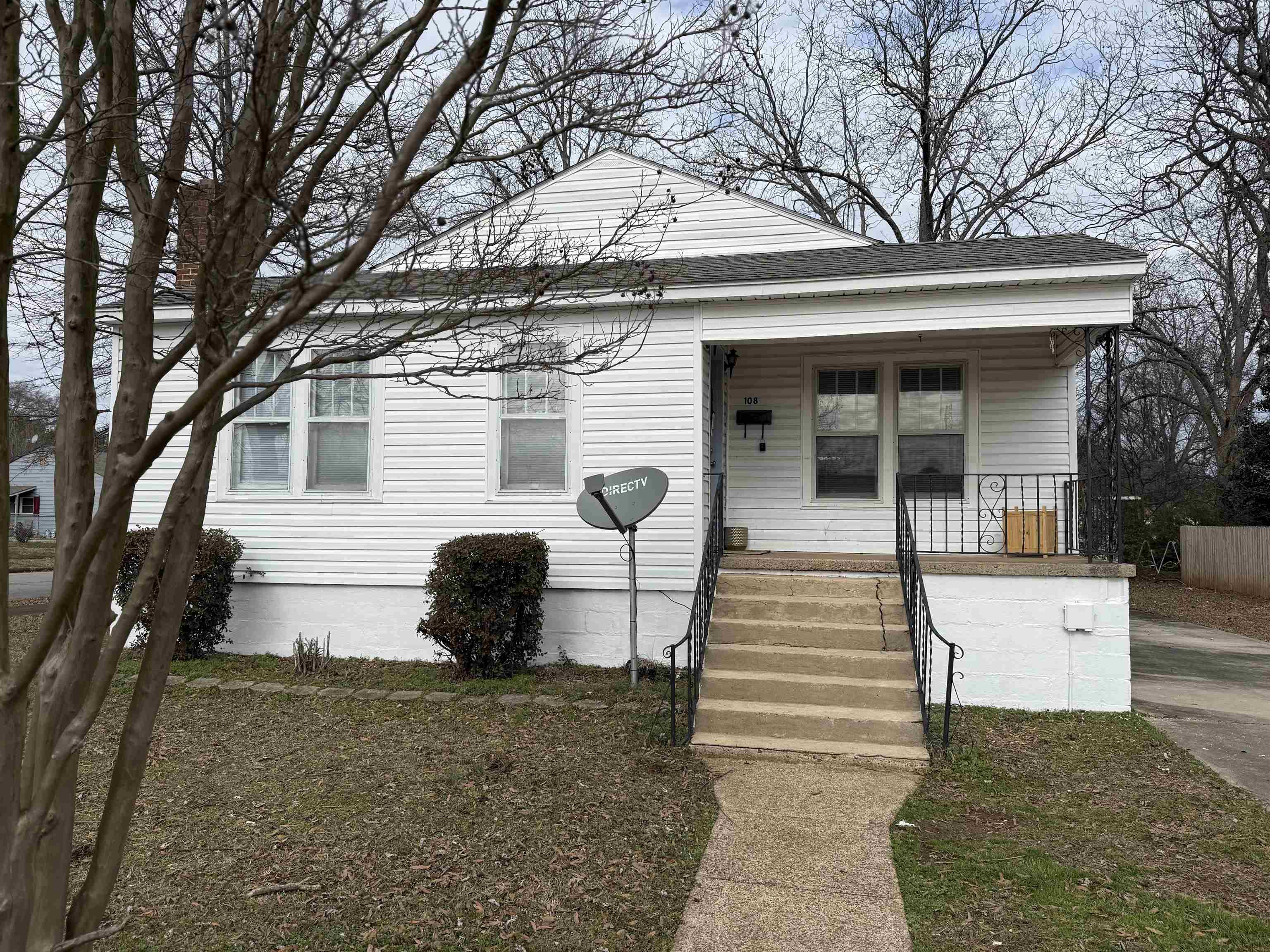 108 W Jackson St, Tuscumbia, AL 35674 — photo 10