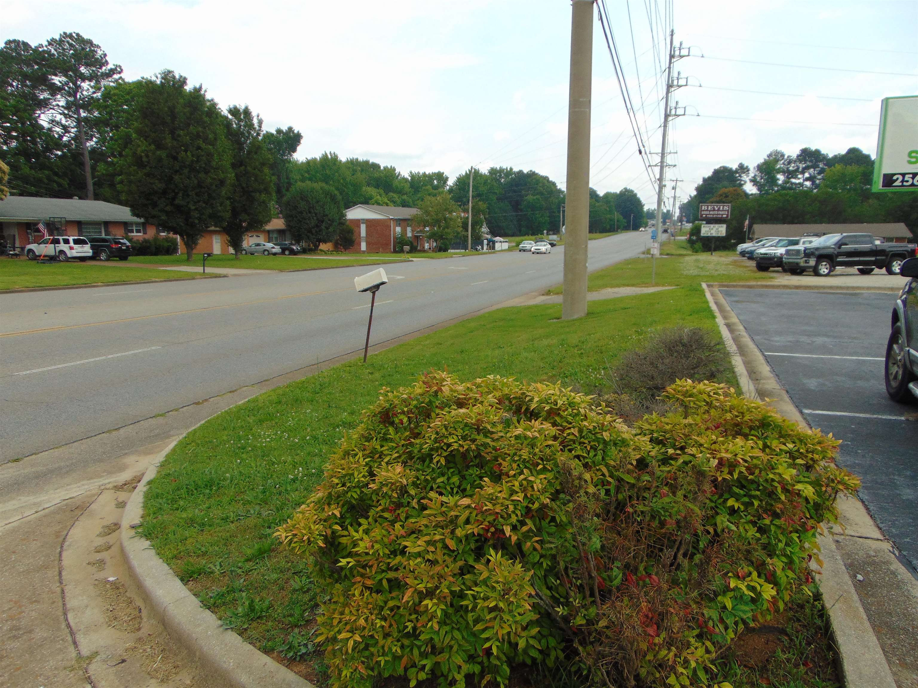 4102 Cloverdale Rd, Florence, AL 35633 — photo 3