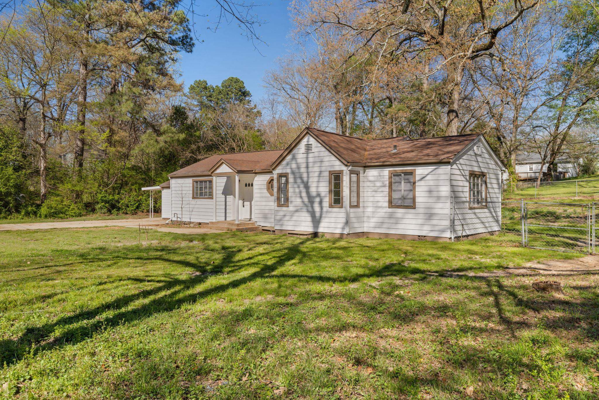 1828 Maple Ave, Florence, AL 35630 — photo 3