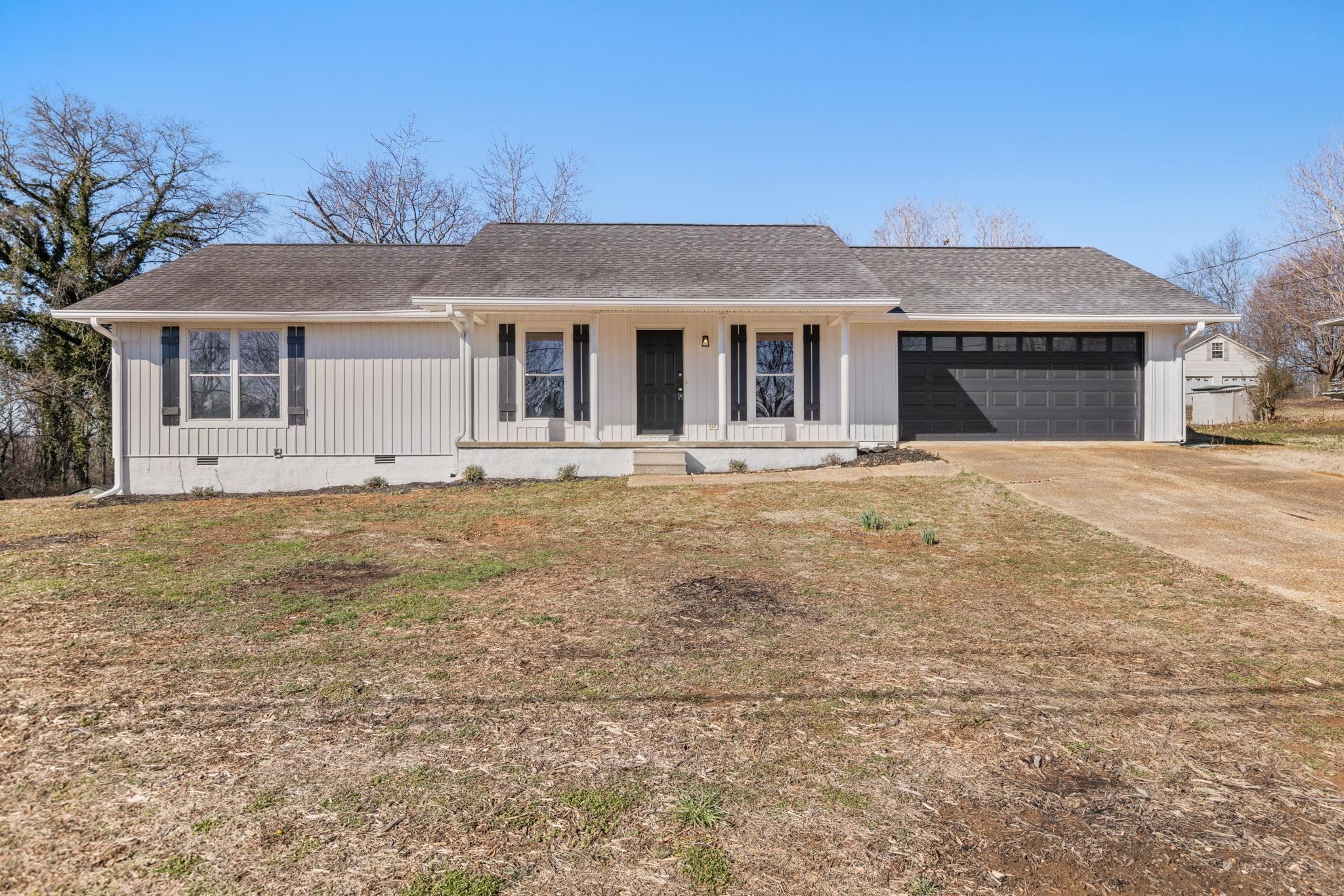 318 Shaler Dr, Killen, AL 35645 — photo 2