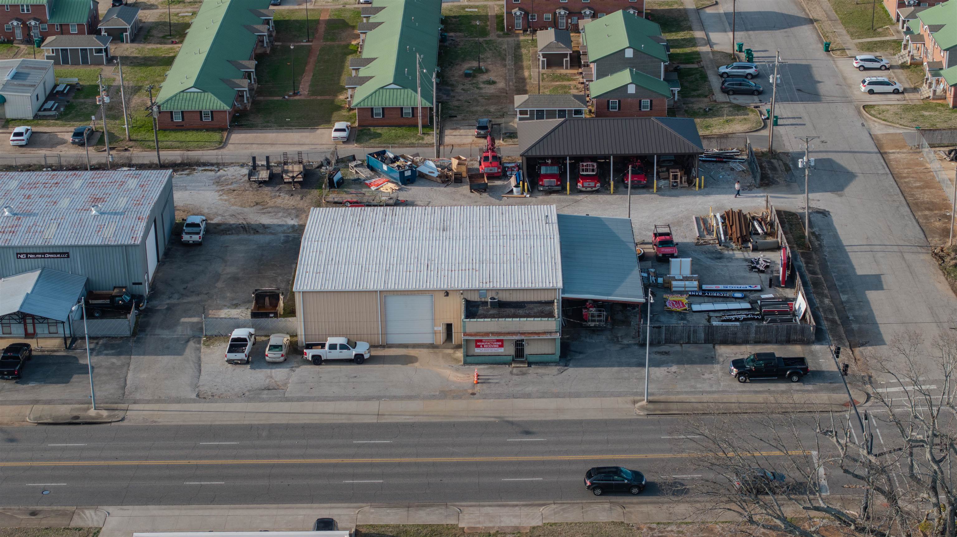 2723 N Jackson Hwy, Sheffield, AL 35660 — photo 1
