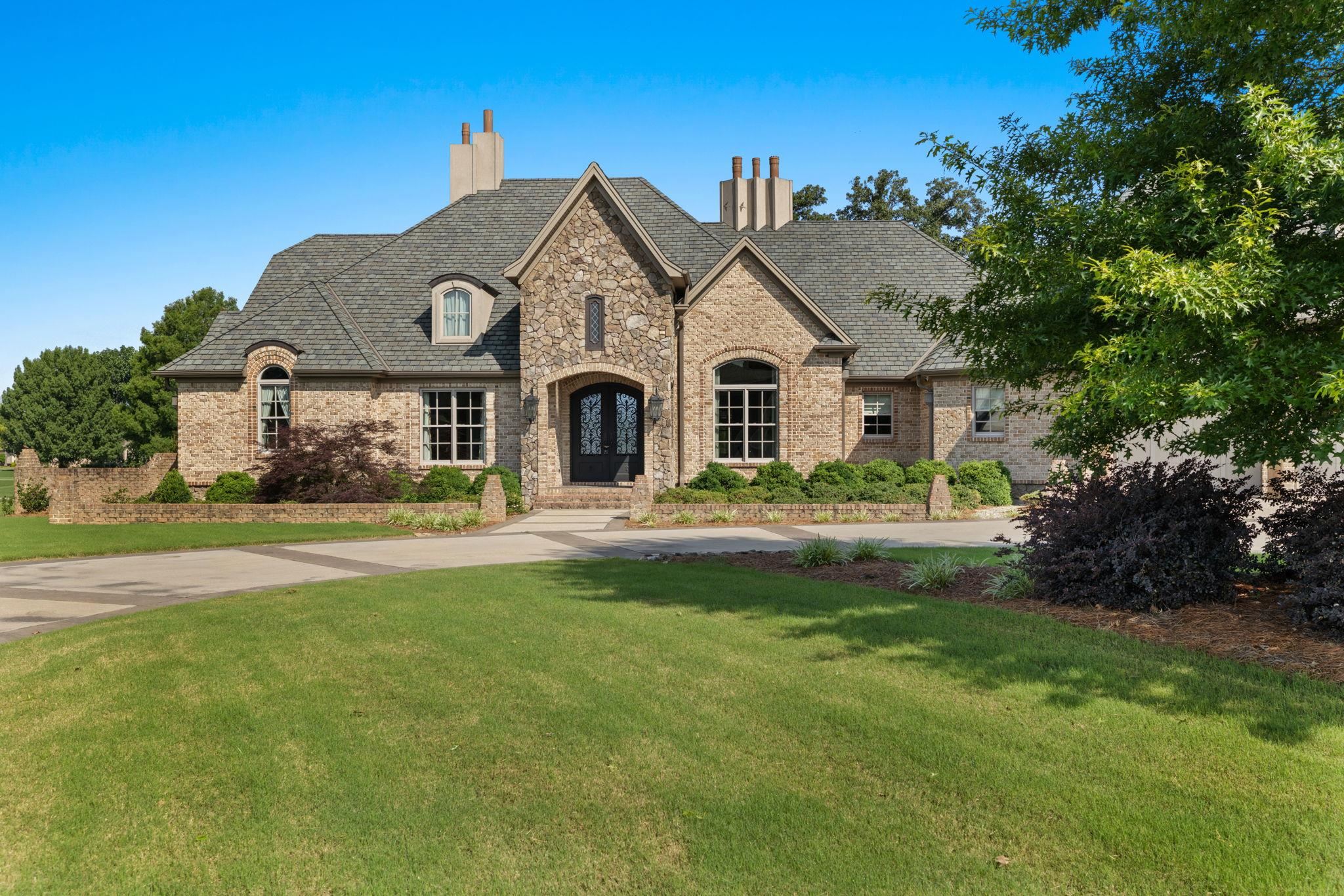 116 Barrington Ct, Muscle Shoals, AL 35661 — photo 1