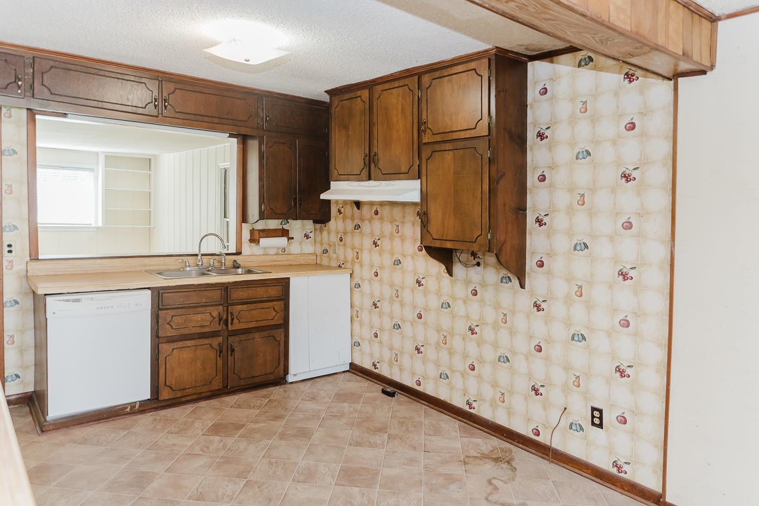 613 N Broad St, Tuscumbia, AL 35674 — photo 9