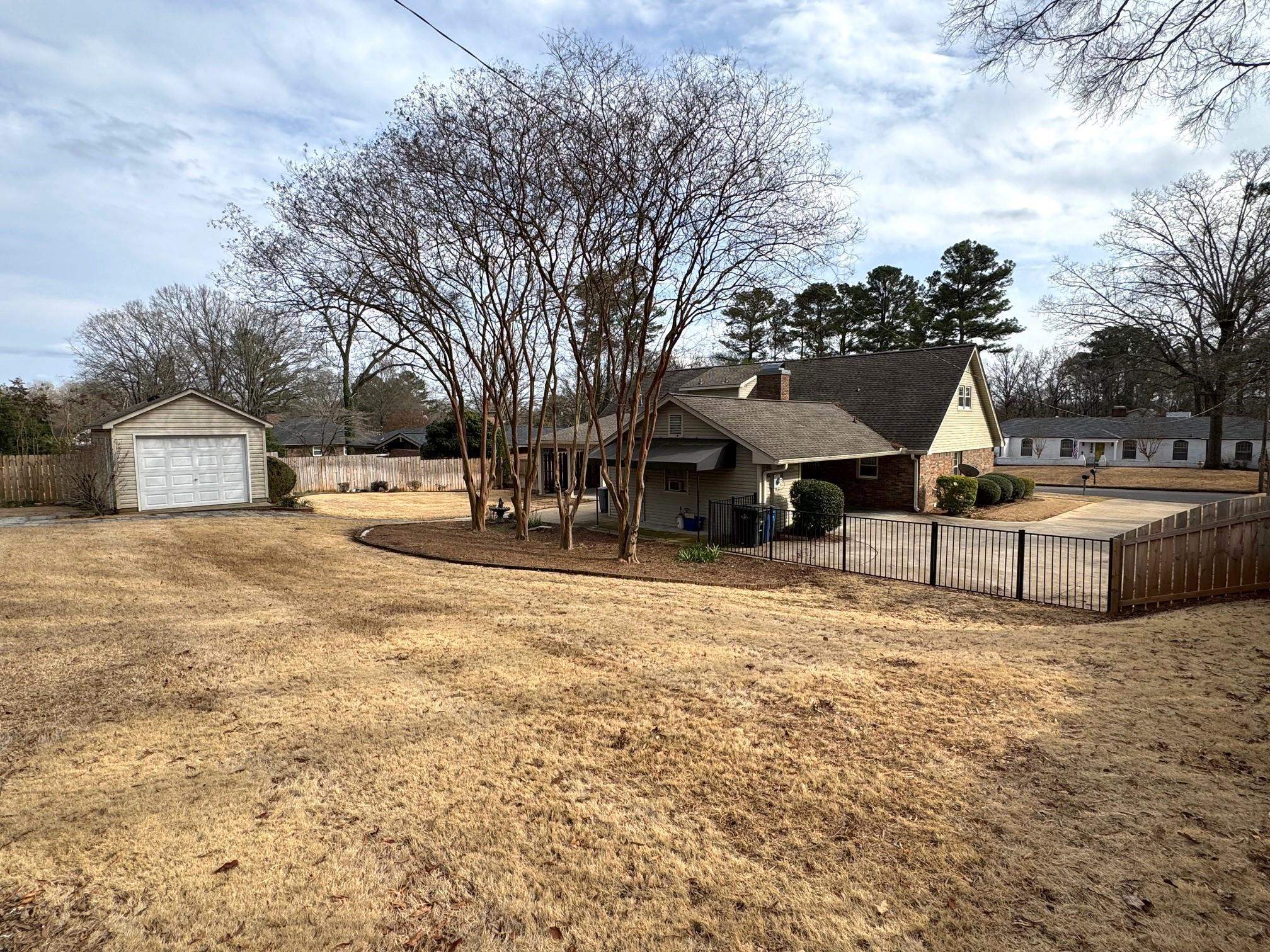 405 Nottingham Rd, Florence, AL 35633 — photo 7