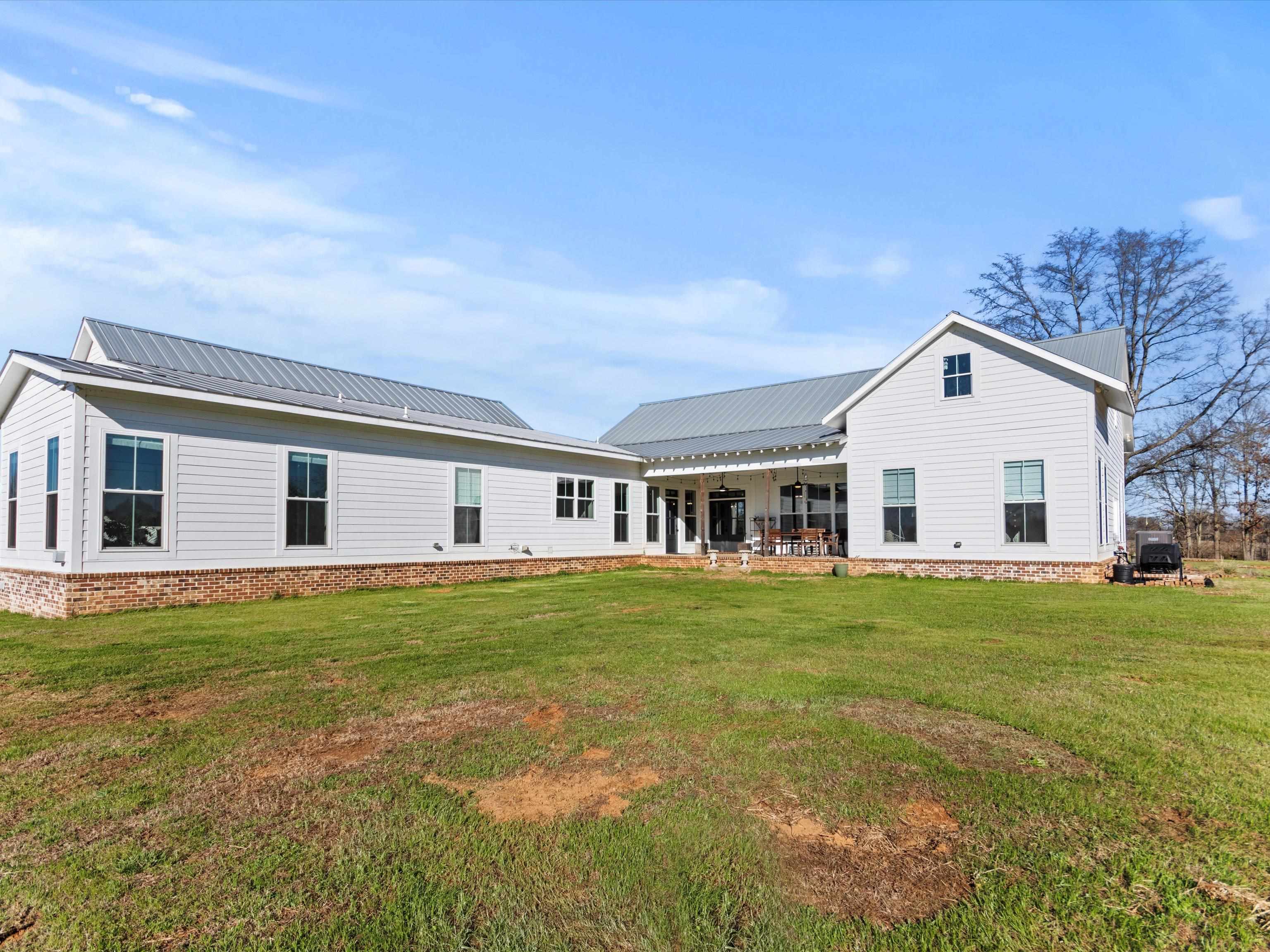 Residential For Sale - 0 - 3 Bedrooms - 4 Bathrooms - Price $1,250,000