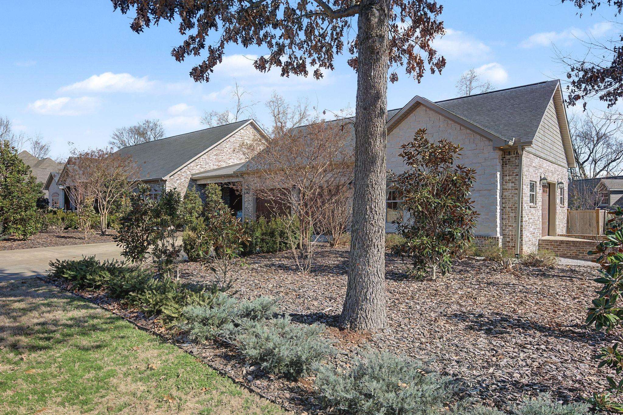 105 Longleaf Way, Florence, AL 35634 — photo 2