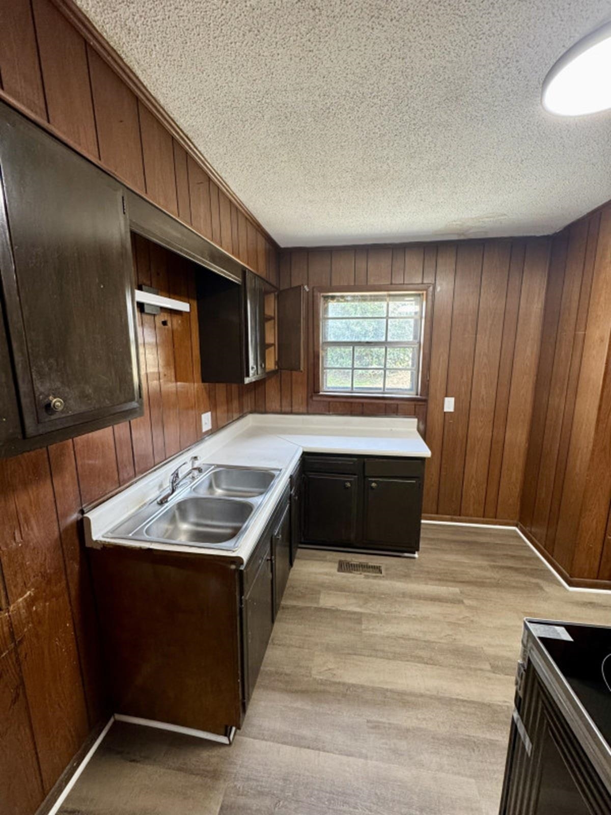 1018 Veterans Dr, Florence, AL 35630 — photo 6
