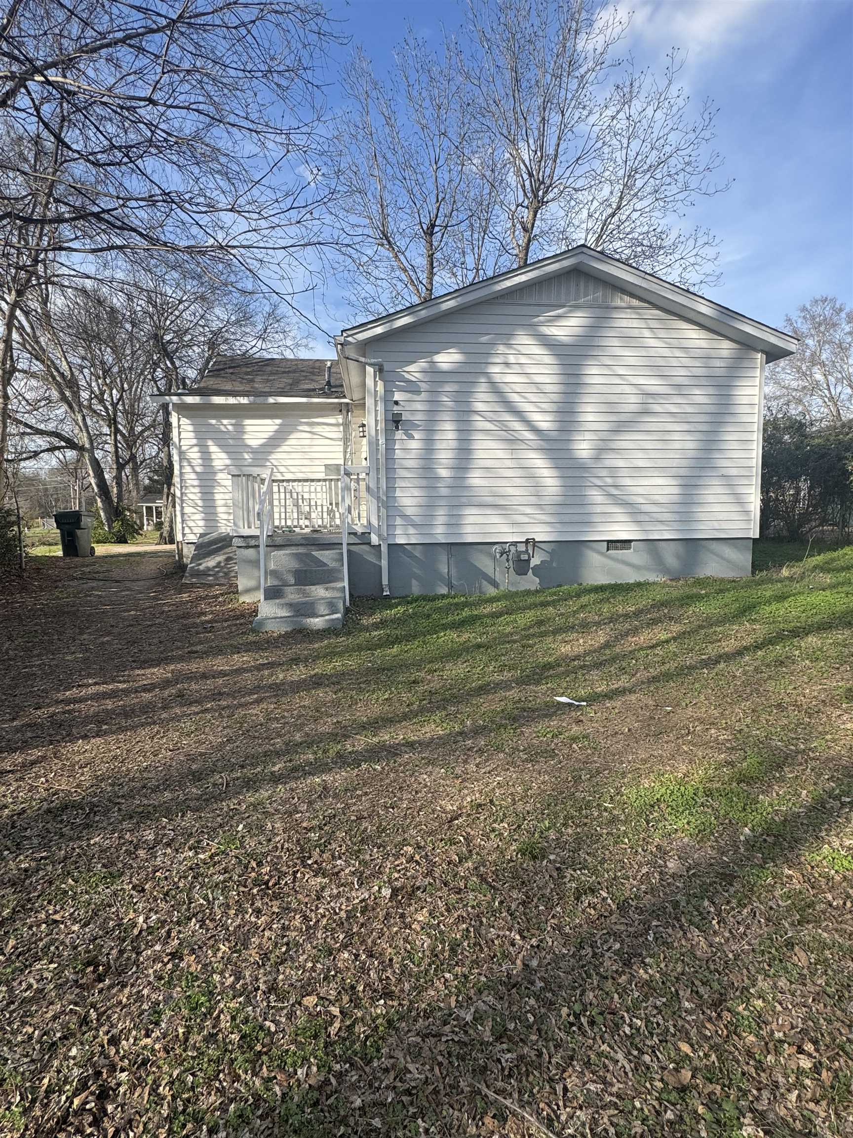 904 E 1st St, Tuscumbia, AL 35674 — photo 7