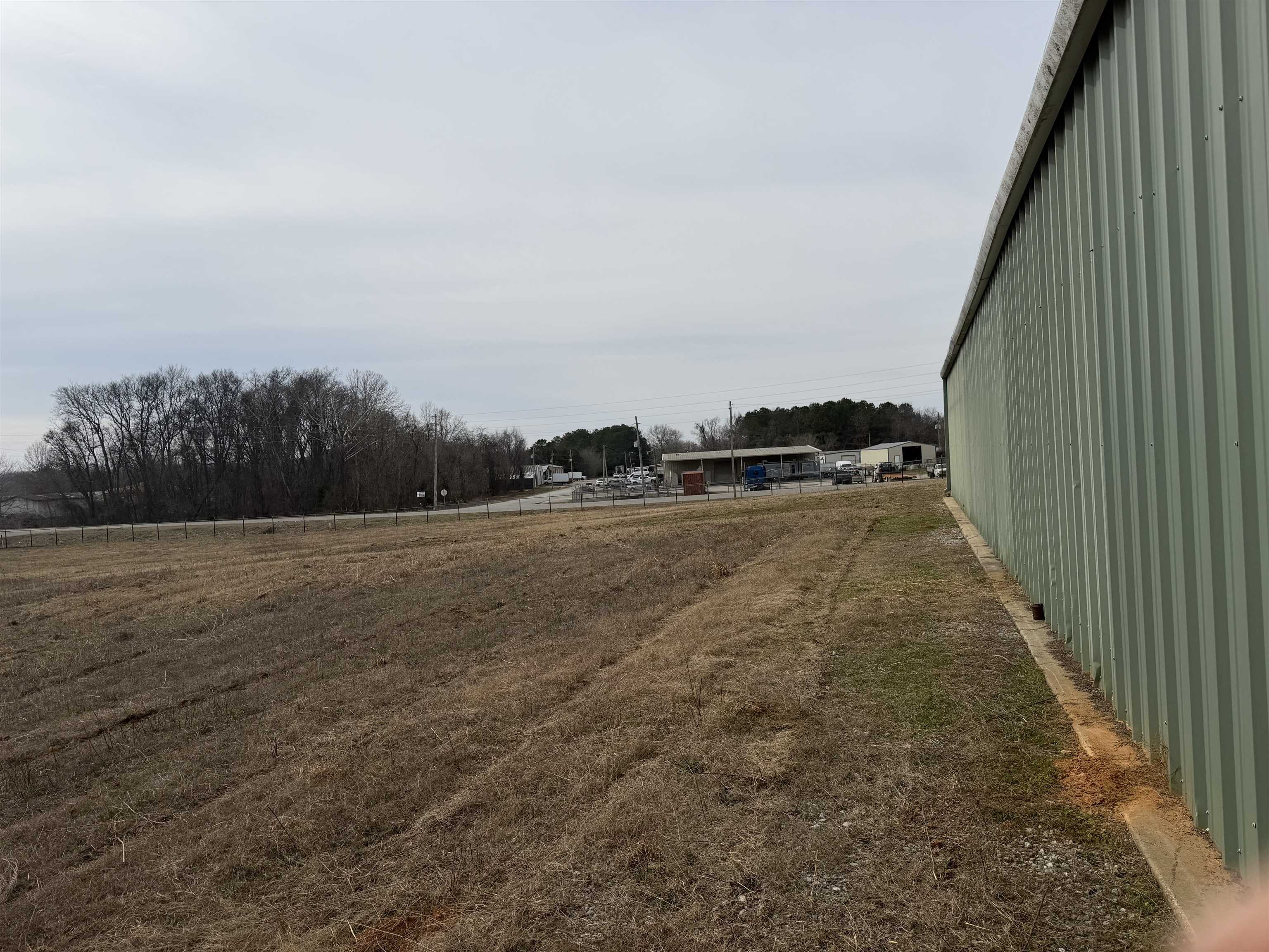 2404 Missouri St, Tuscumbia, AL 35674 — photo 5