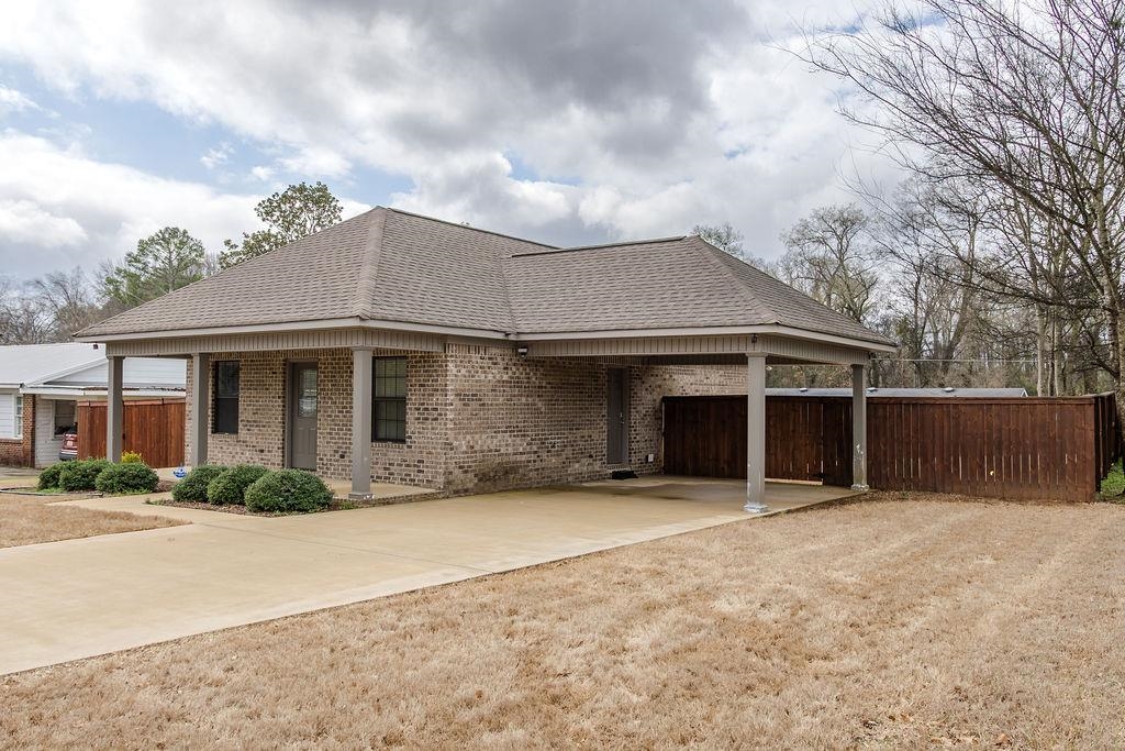 803A Virginia Ave, Tuscumbia, AL 35674 — photo 3