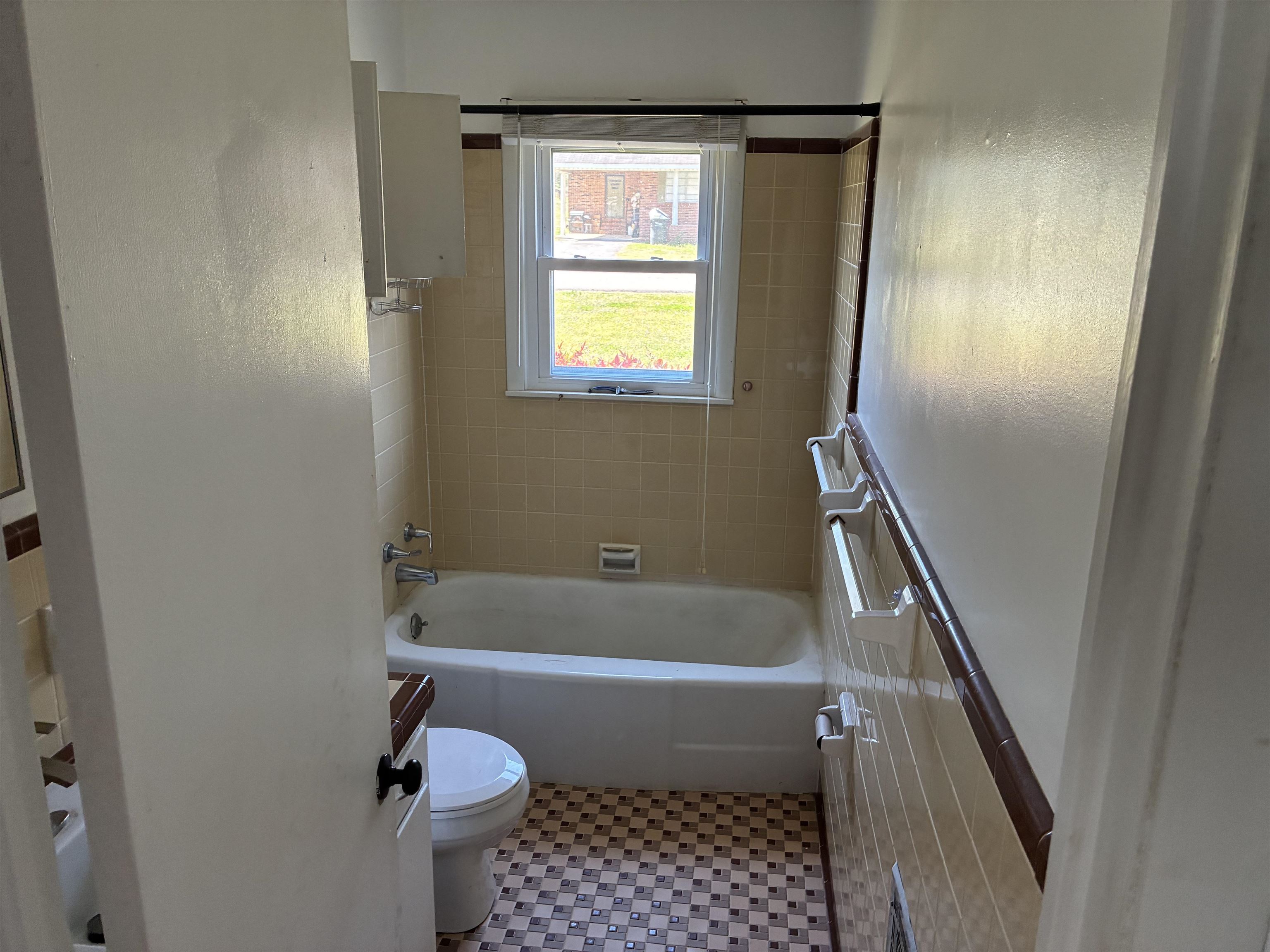 25 Russell Valley Rd