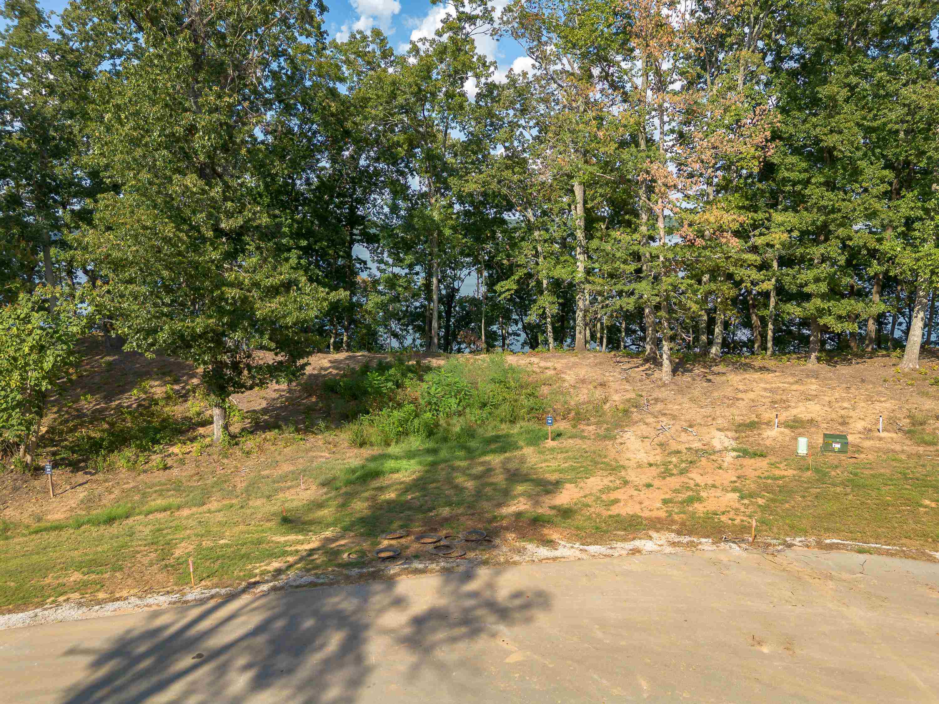 26 Bluff Dr, Muscle Shoals, AL 35661 — photo 8