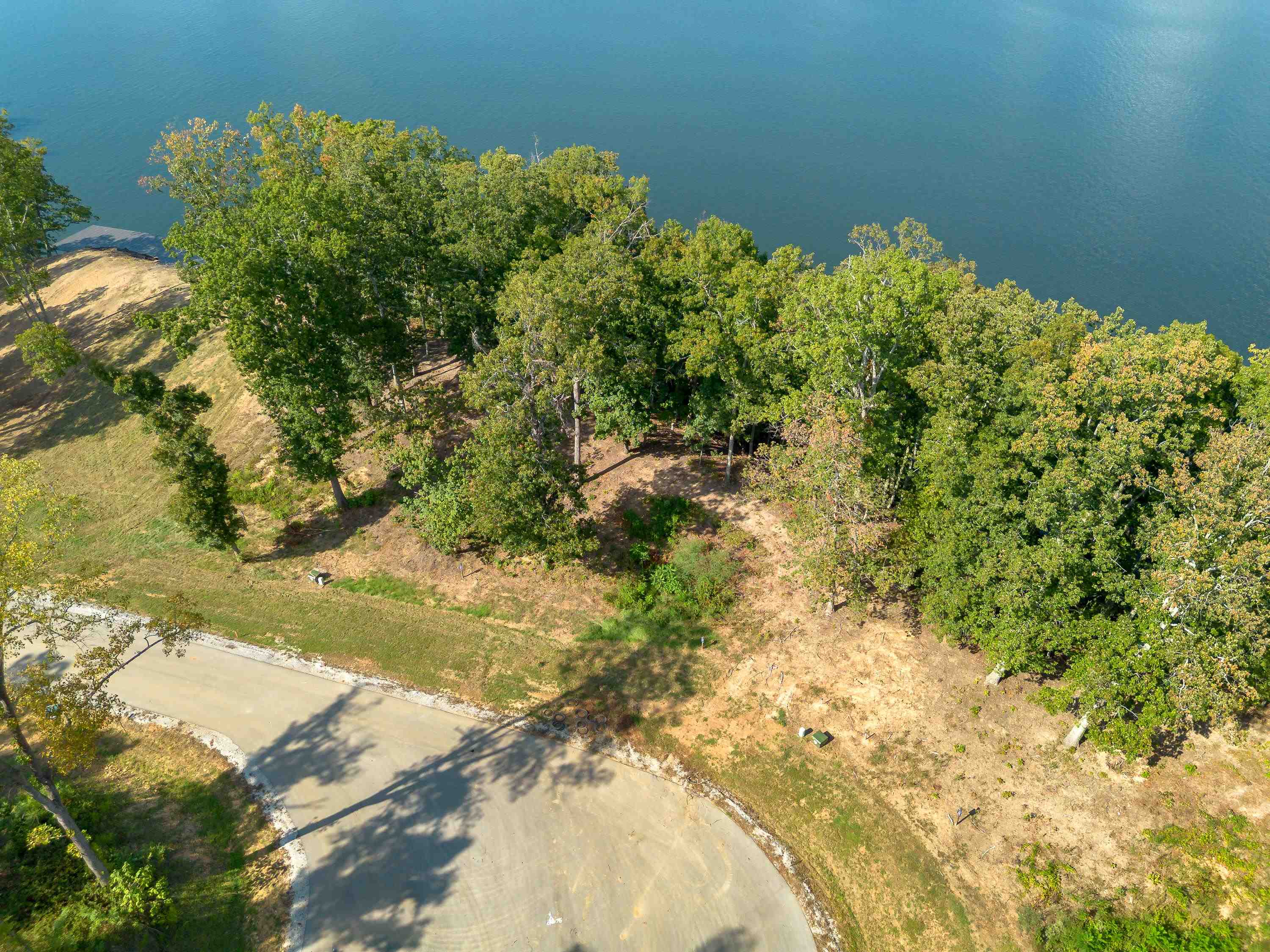 26 Bluff Dr, Muscle Shoals, AL 35661 — photo 10