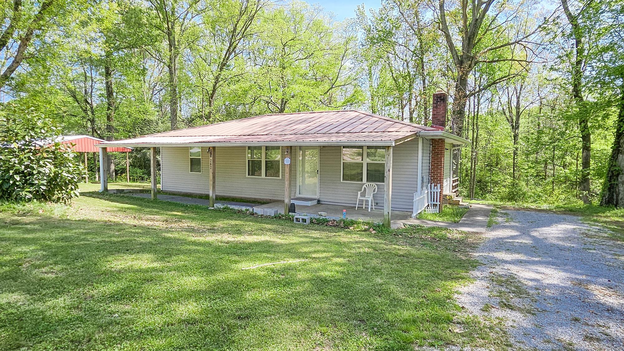 262 Bluewater Dr, Rogersville, AL 35652 — photo 1