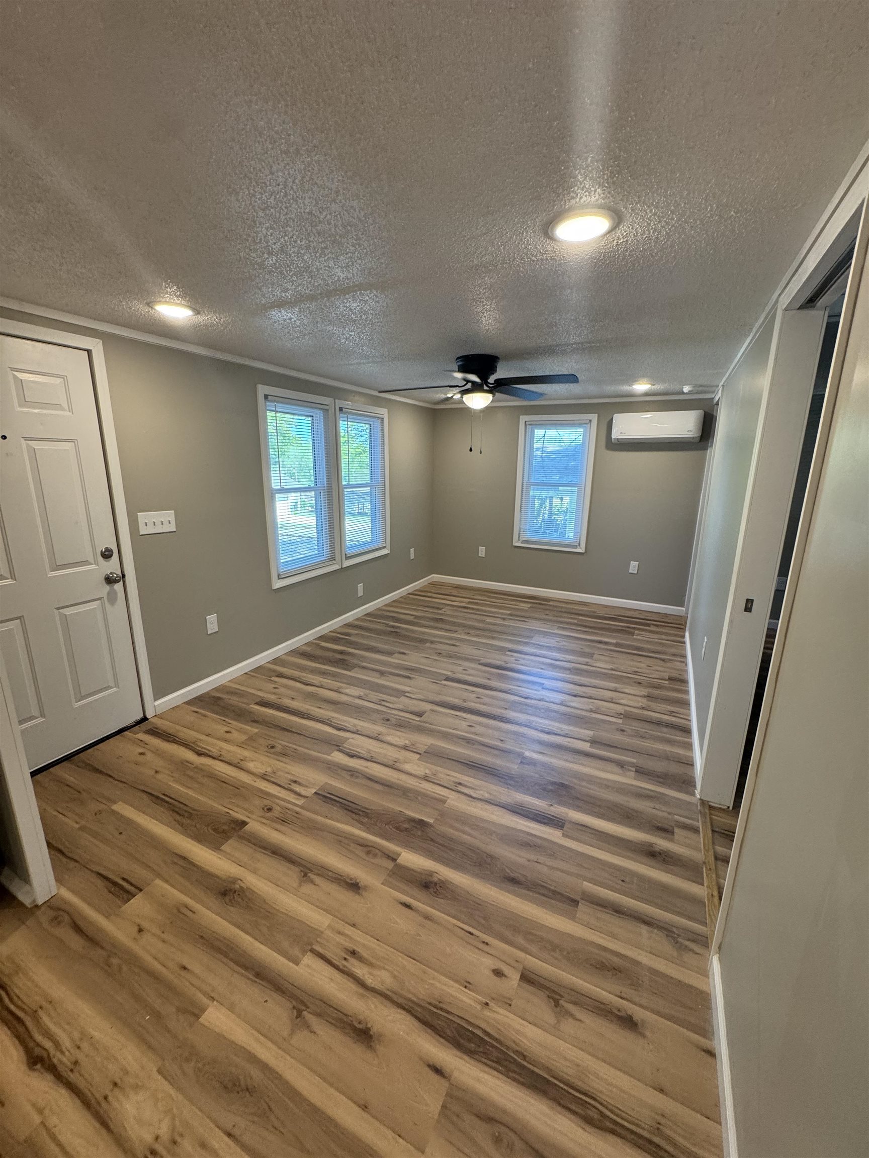 410 N Broadway St, Florence, AL 35630 — photo 8