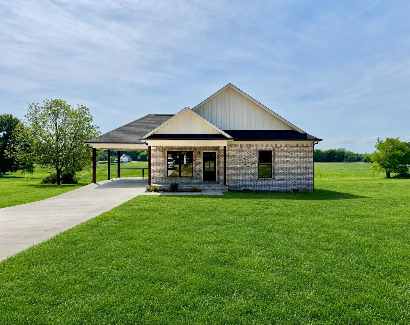 2391 Co Rd 91, Rogersville, AL 35652 — photo 1