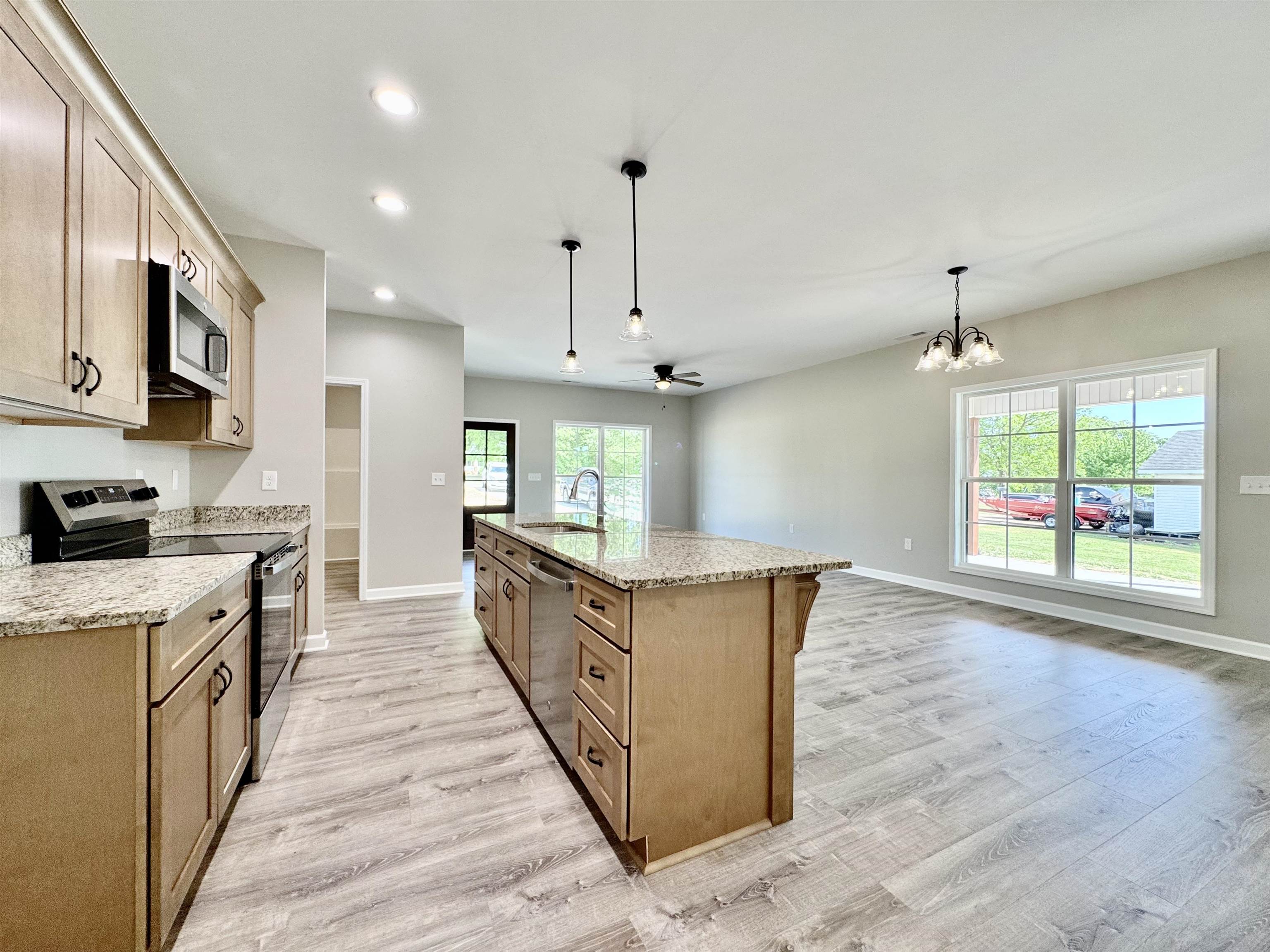 2391 Co Rd 91, Rogersville, AL 35652 — photo 11