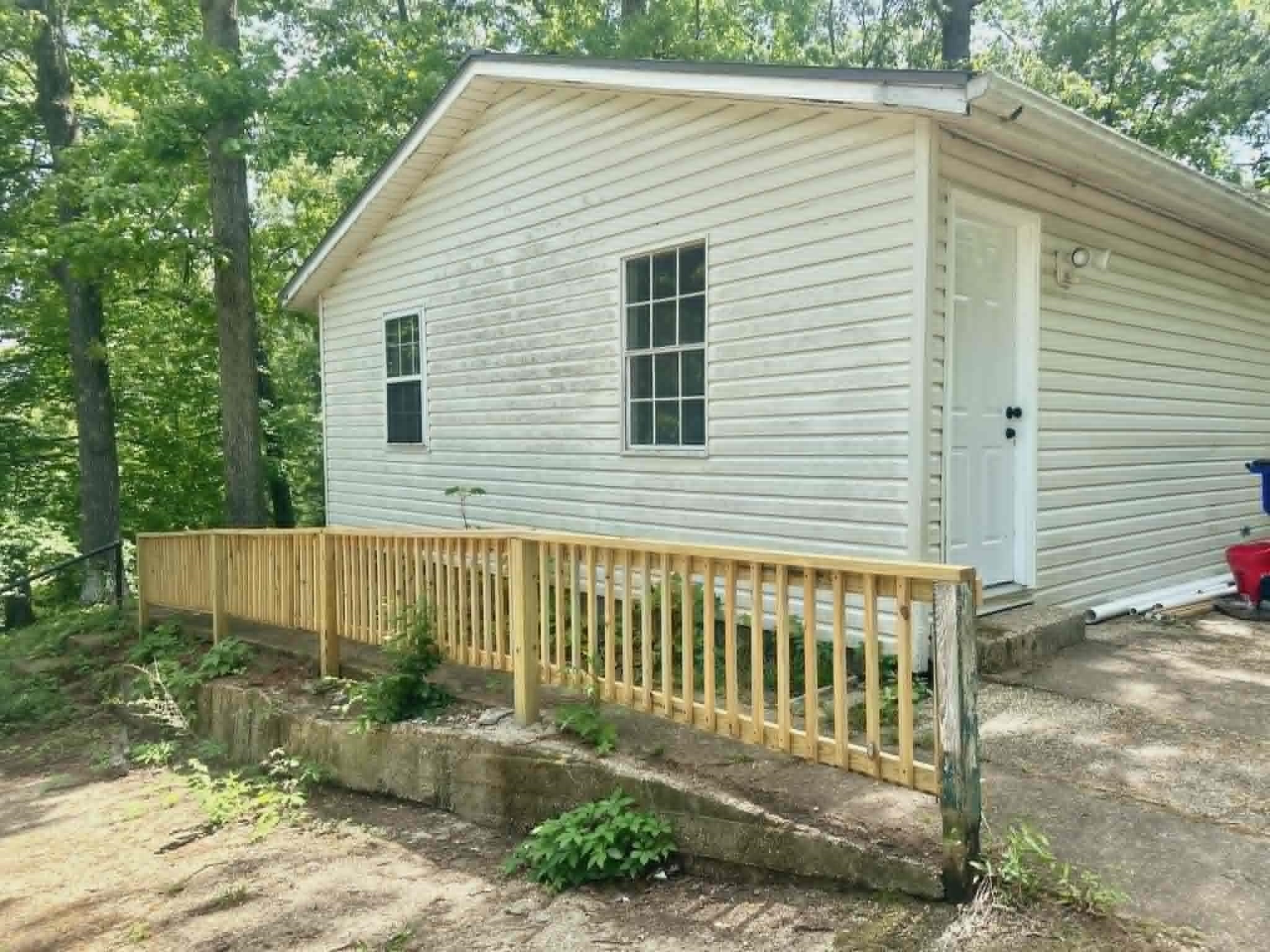 2121 Old Cloverdale Rd, Florence, AL 35630 — photo 2
