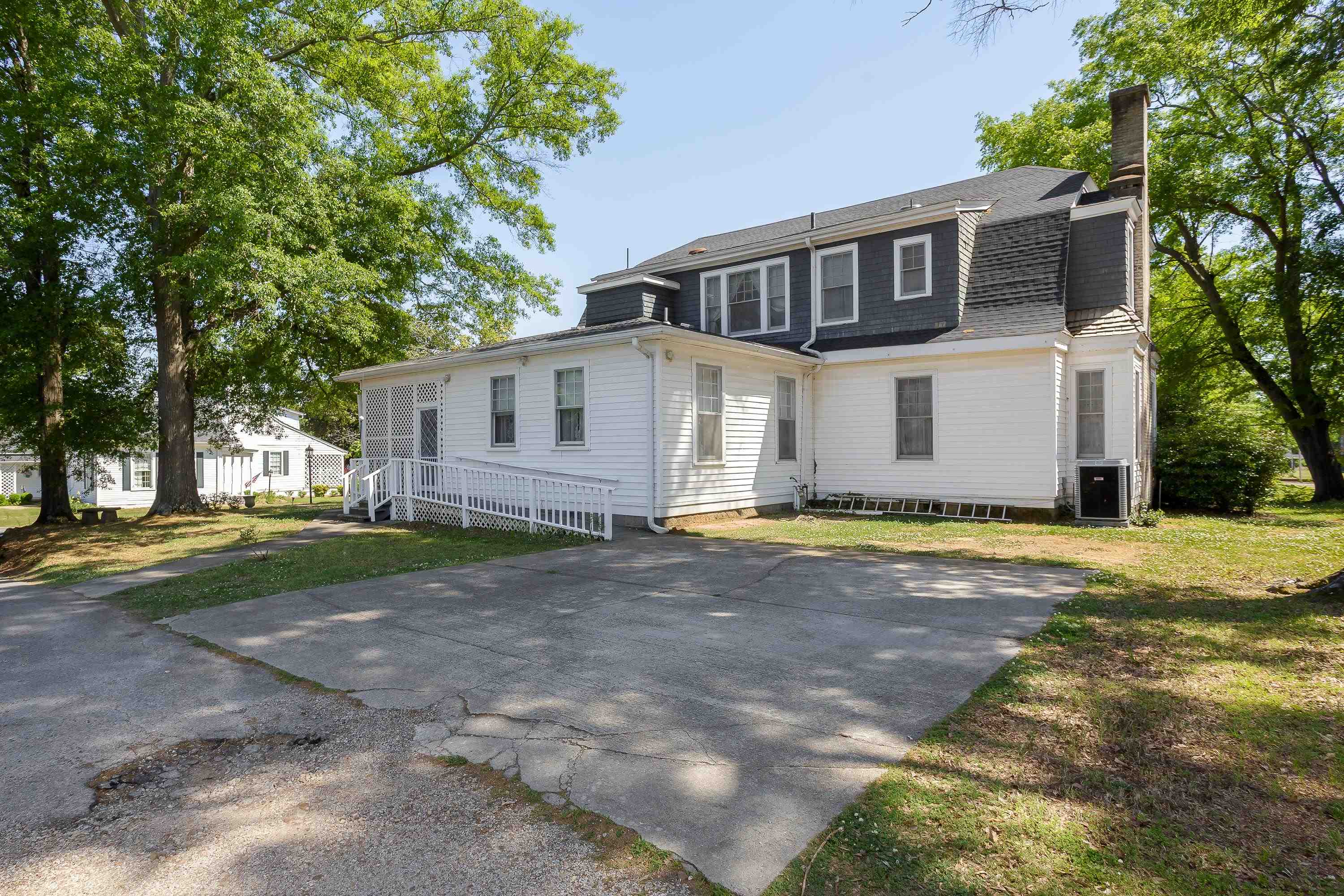 311 E 6th St, Tuscumbia, AL 35674 — photo 7