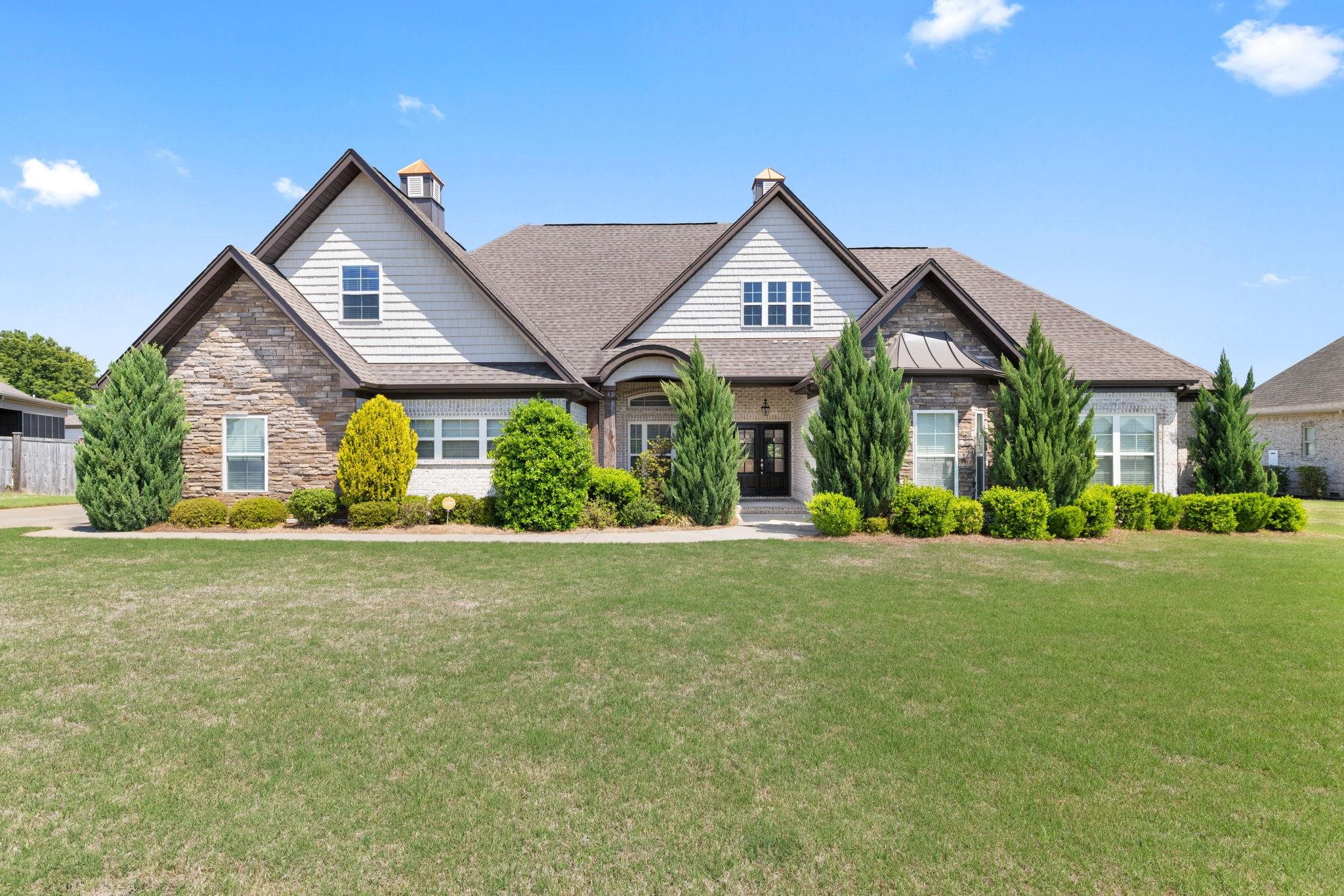 217 Carron Ln, Tuscumbia, AL 35674 — photo 1