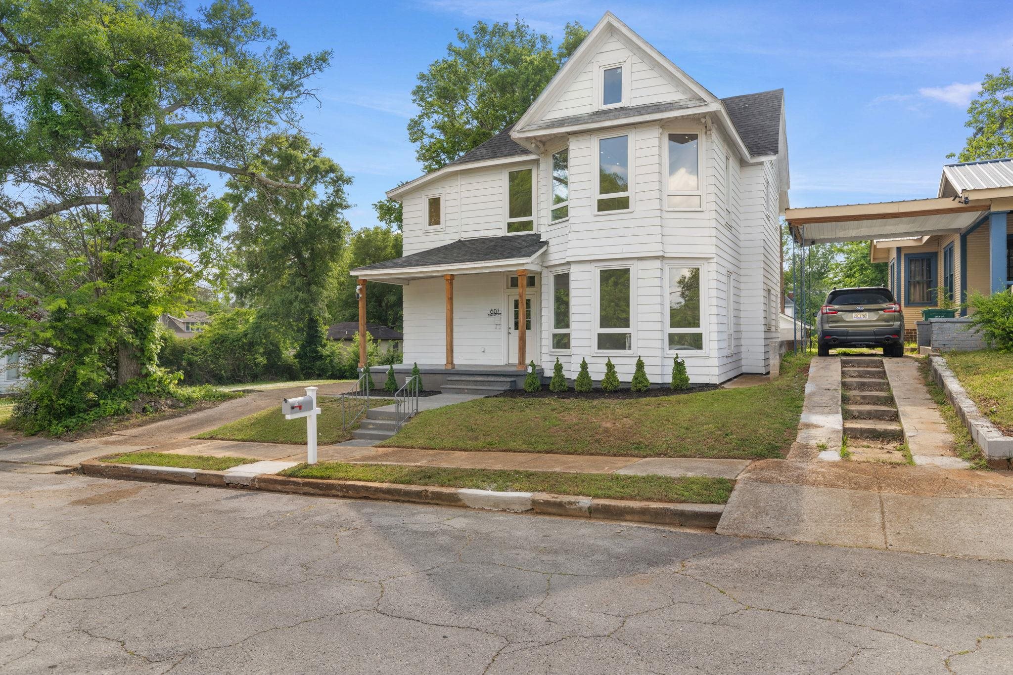 607 N Raleigh Ave, Sheffield, AL 35660 — photo 2