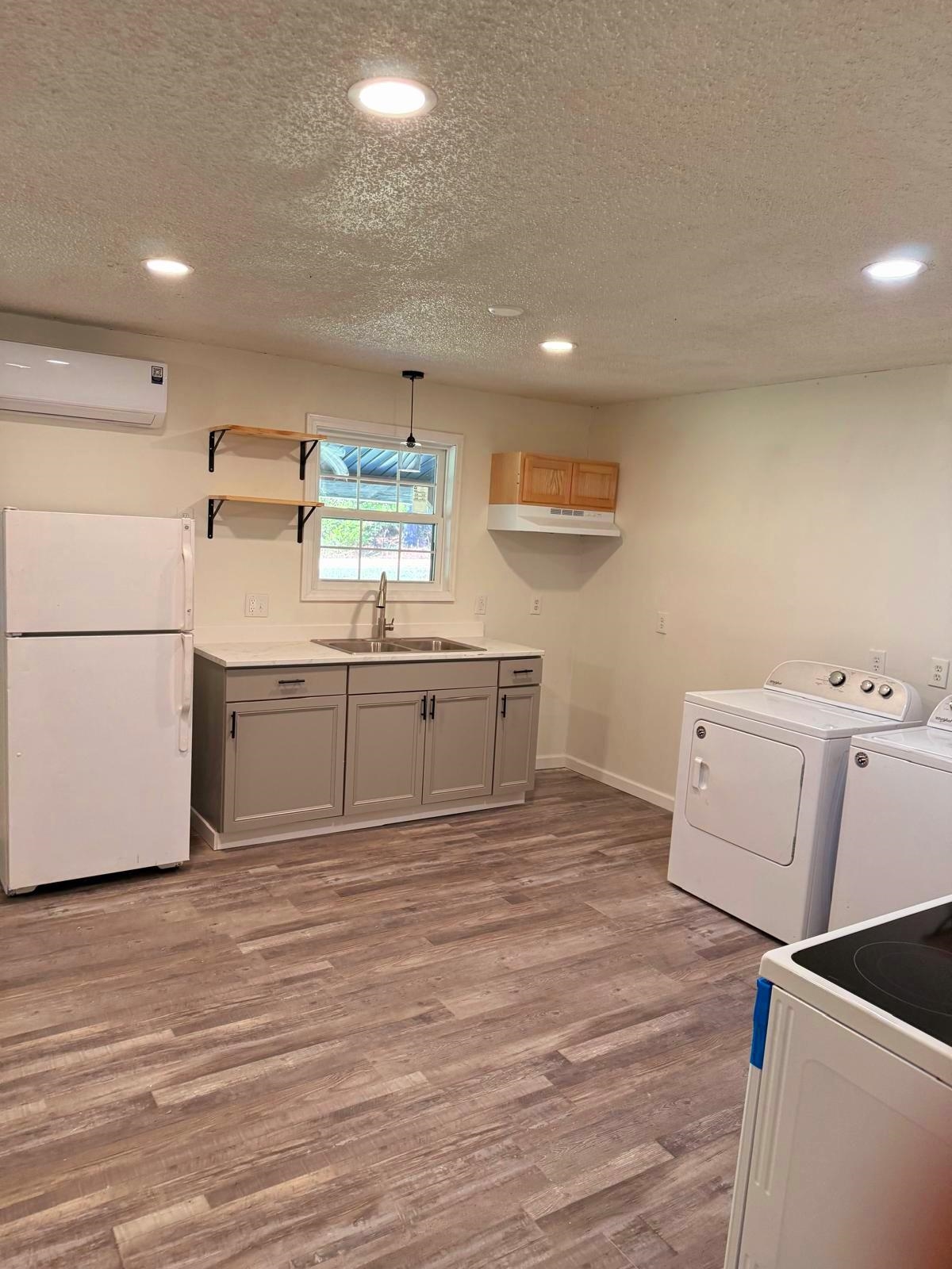 145 Dutch Ave, Hamilton, AL 35570 — photo 5