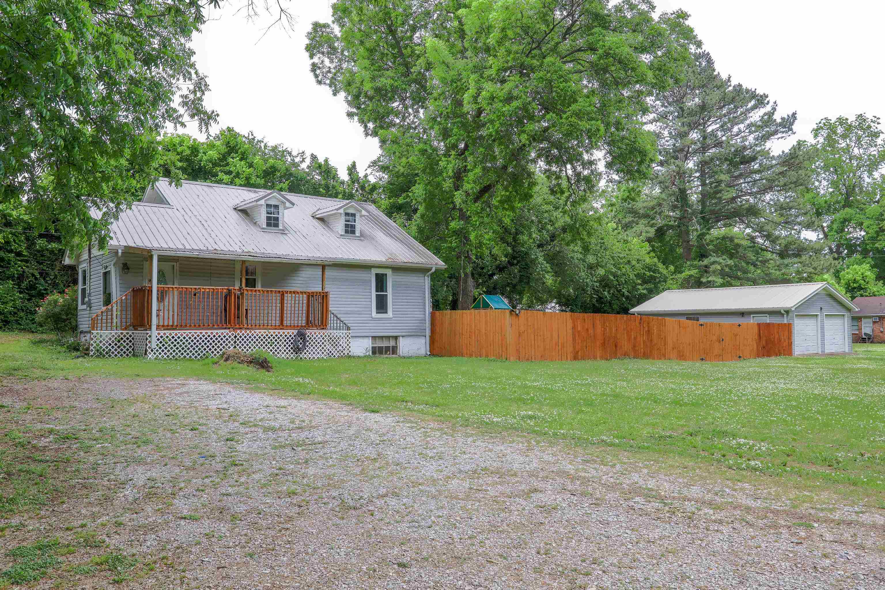 614 N Stewart St, Tuscumbia, AL 35674 — photo 5