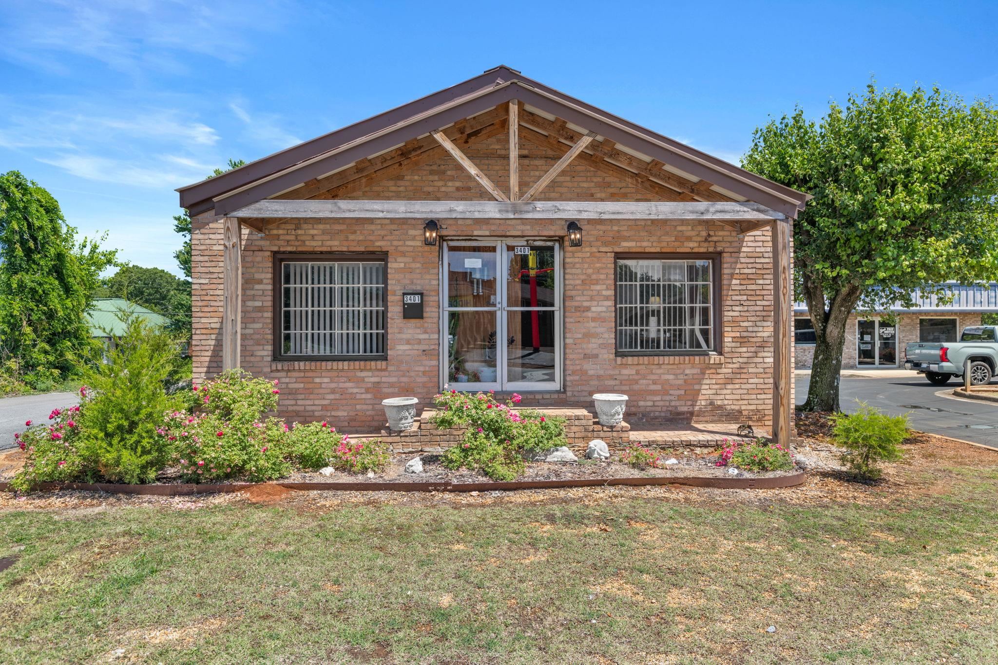 3401 Huntsville Rd, Florence, AL 35630 — photo 1