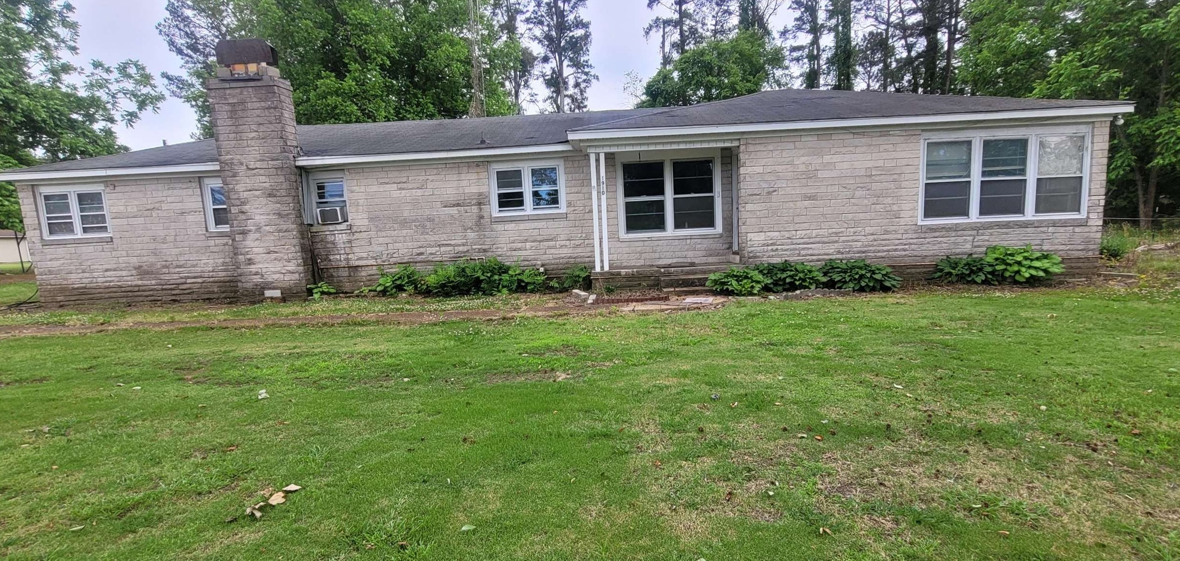 1910 Lynwood Ave, Russellville, AL 35653 — photo 1