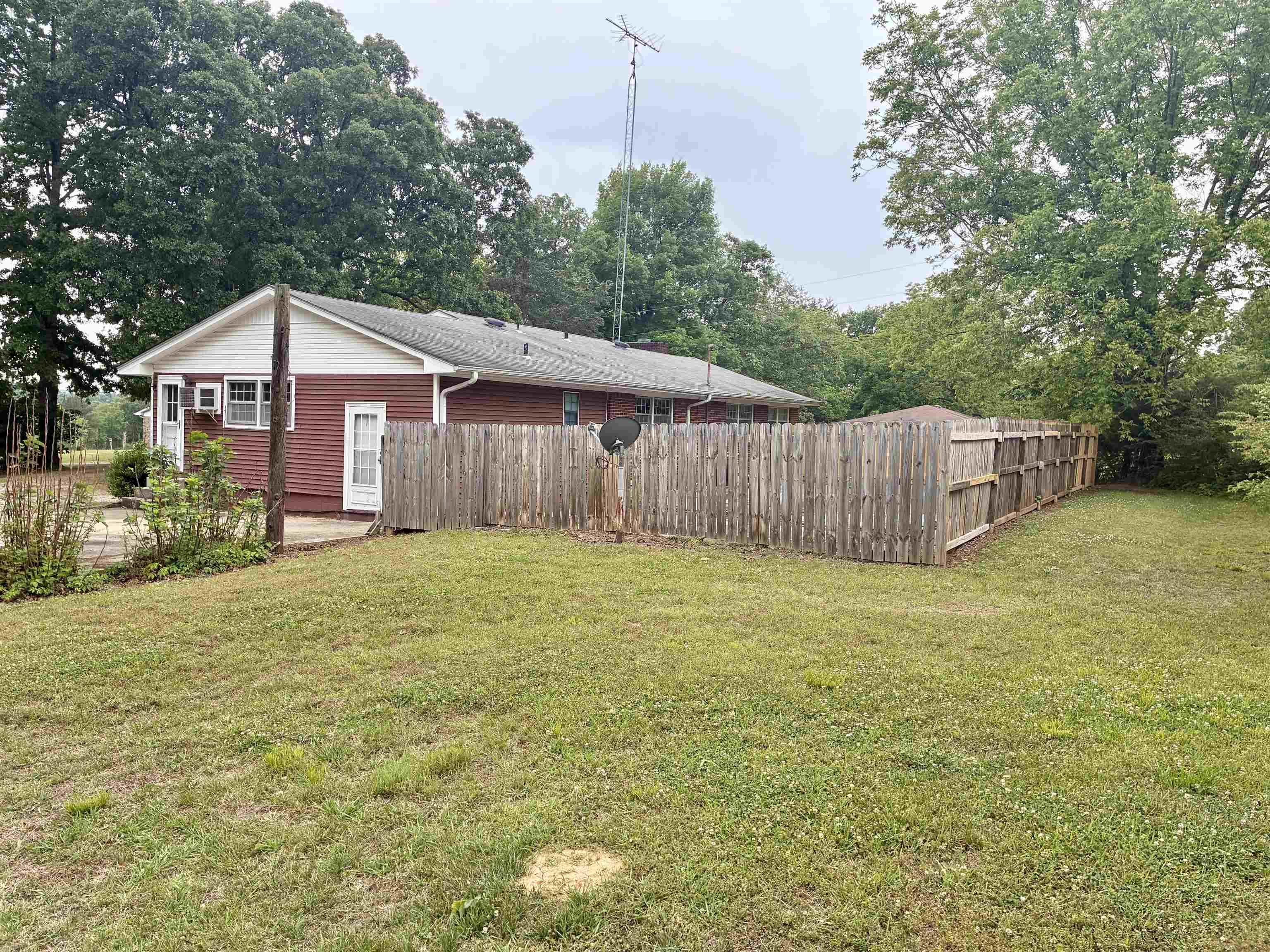 145 Indian Ln, Cherokee, AL 35616 — photo 3