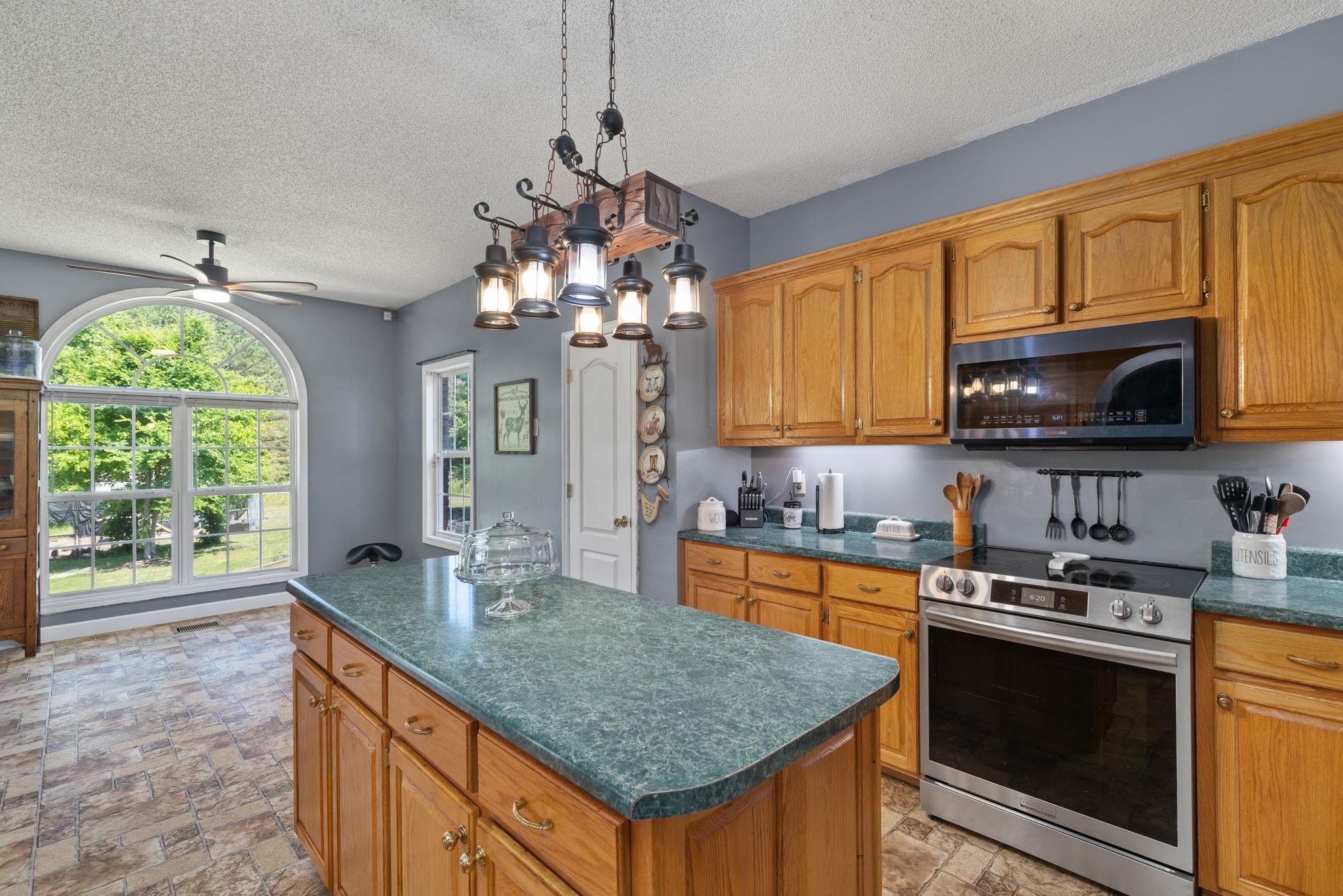 3940 Co Rd 95, Rogersville, AL 35652 — photo 11