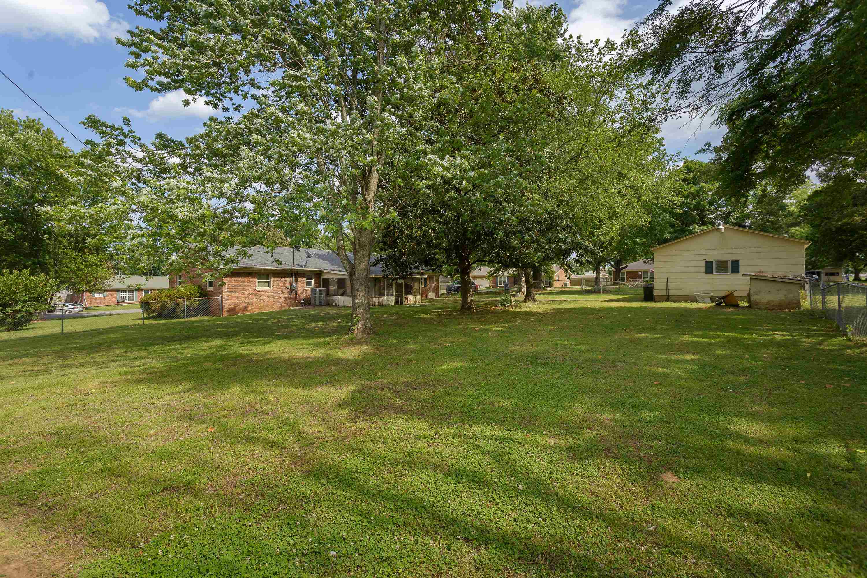 201 Mary Lee Dr, Florence, AL 35634 — photo 5