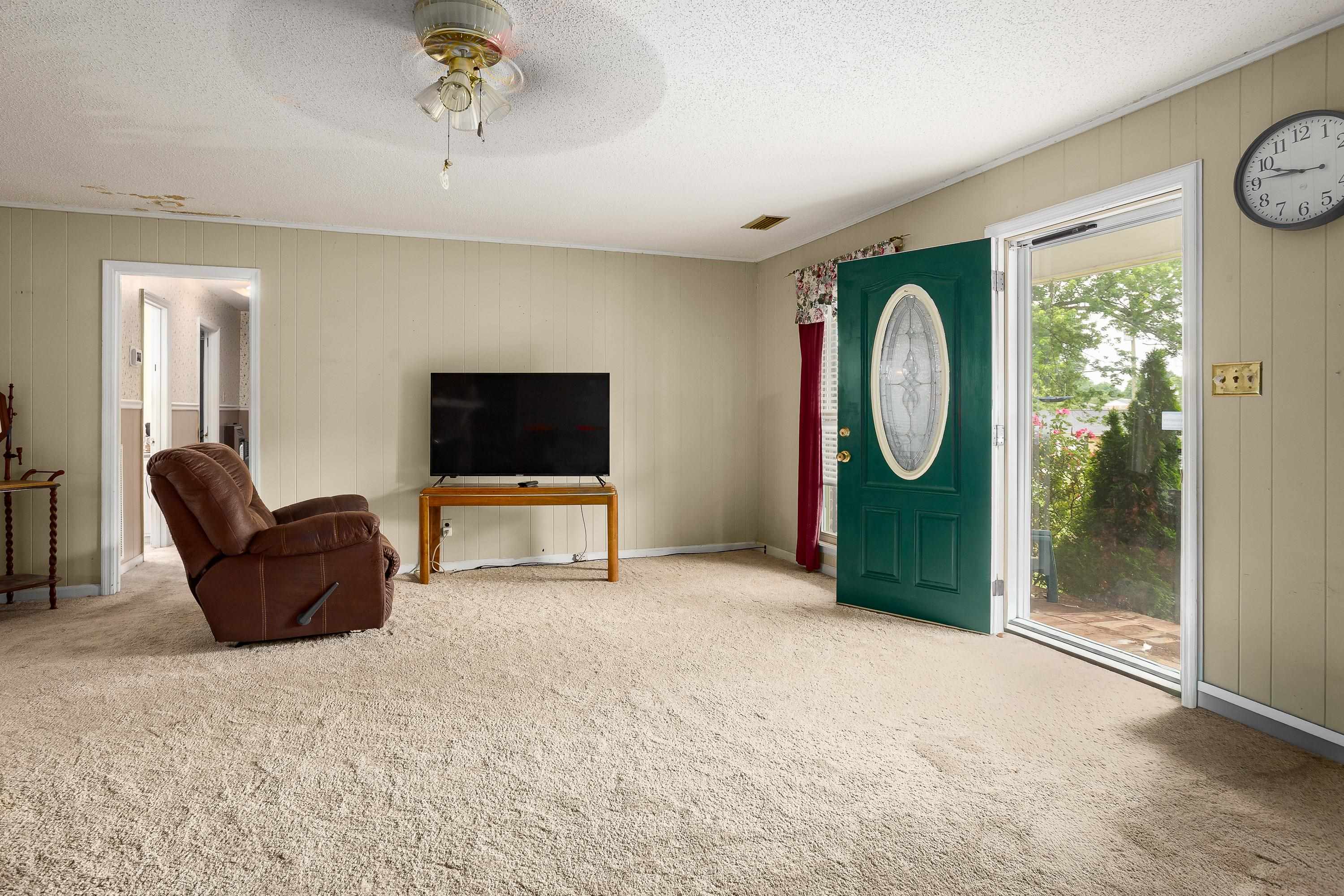 201 Mary Lee Dr, Florence, AL 35634 — photo 7