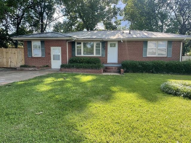 101 Monroe Dr, Tuscumbia, AL 35674 — photo 5