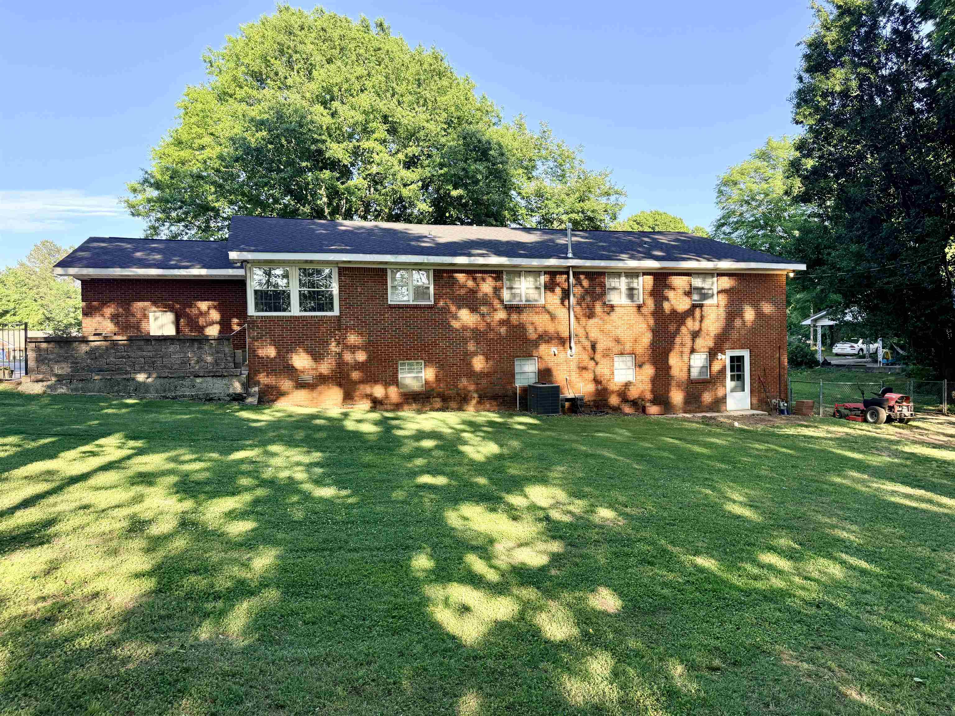 265 Skyline Dr
