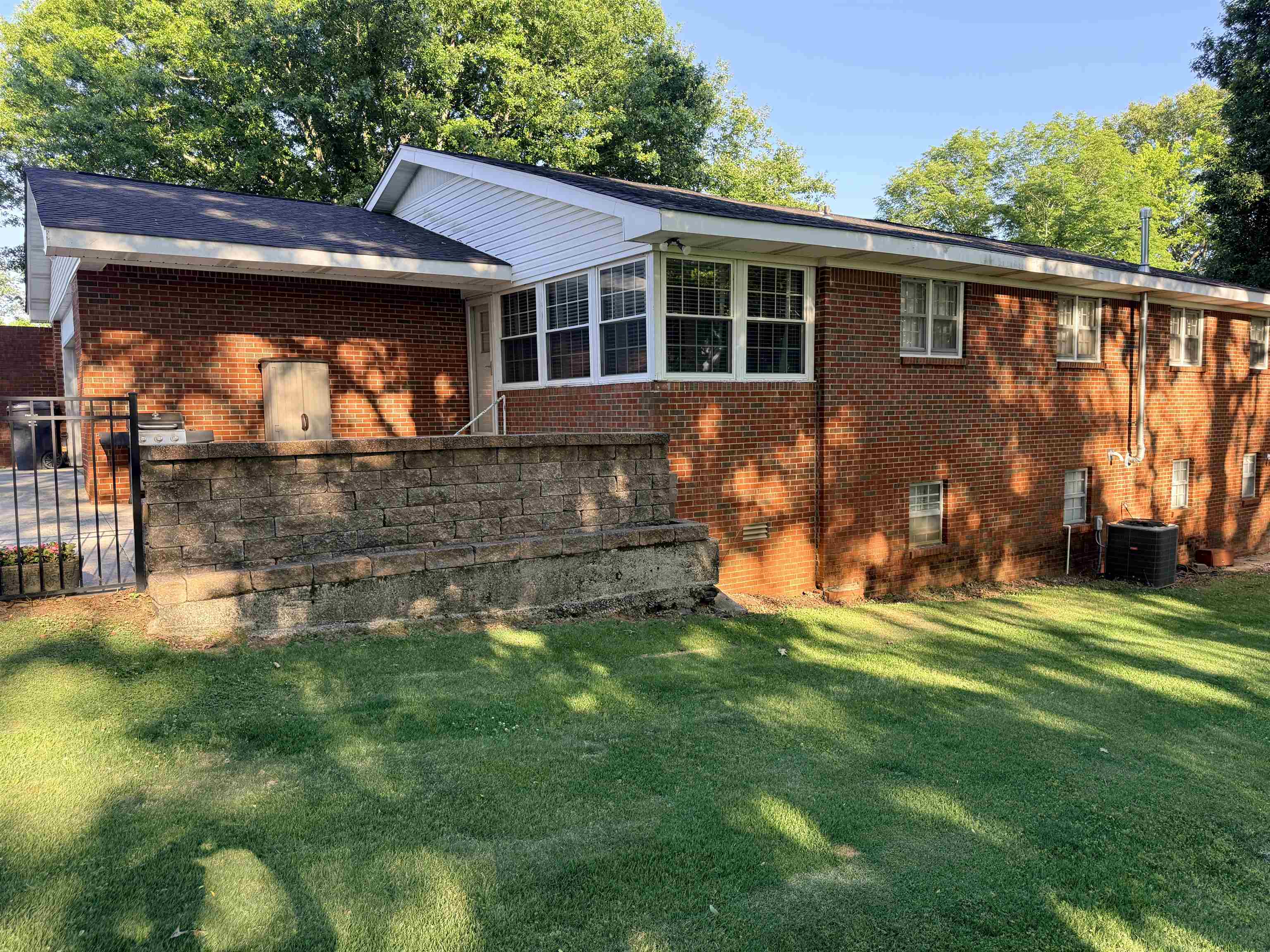 265 Skyline Dr