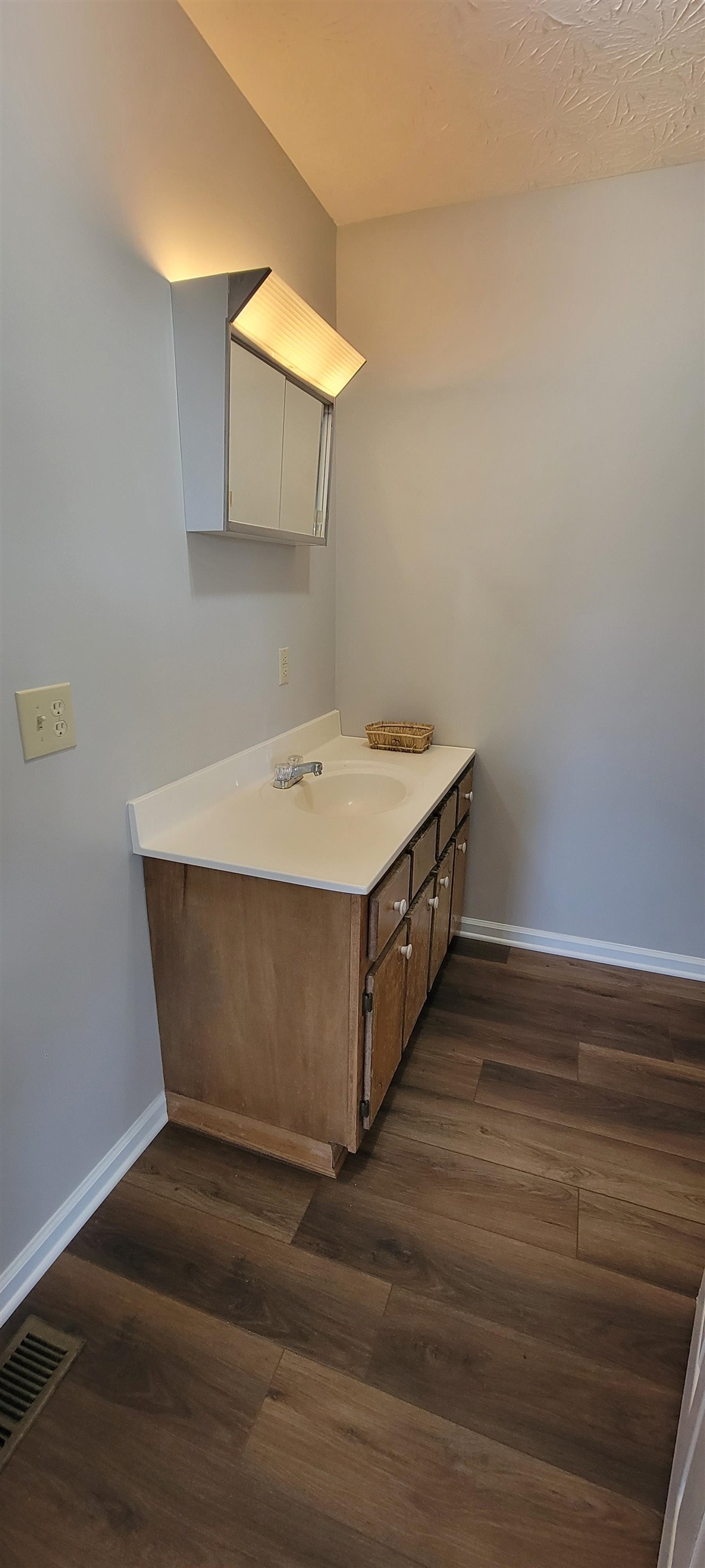 608 Eastman Ave, Tuscumbia, AL 35674 — photo 12
